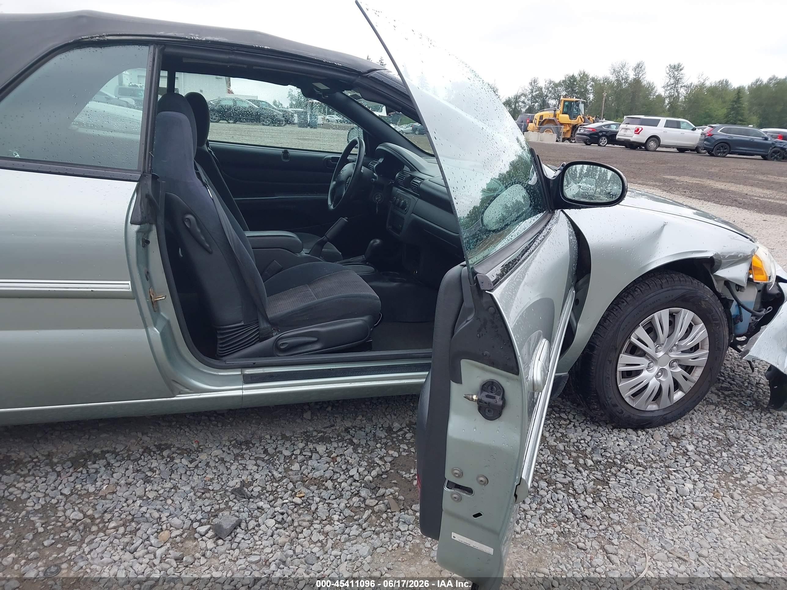 2005 Chrysler Sebring   Зеленый vin: 1C3EL45R05N635665