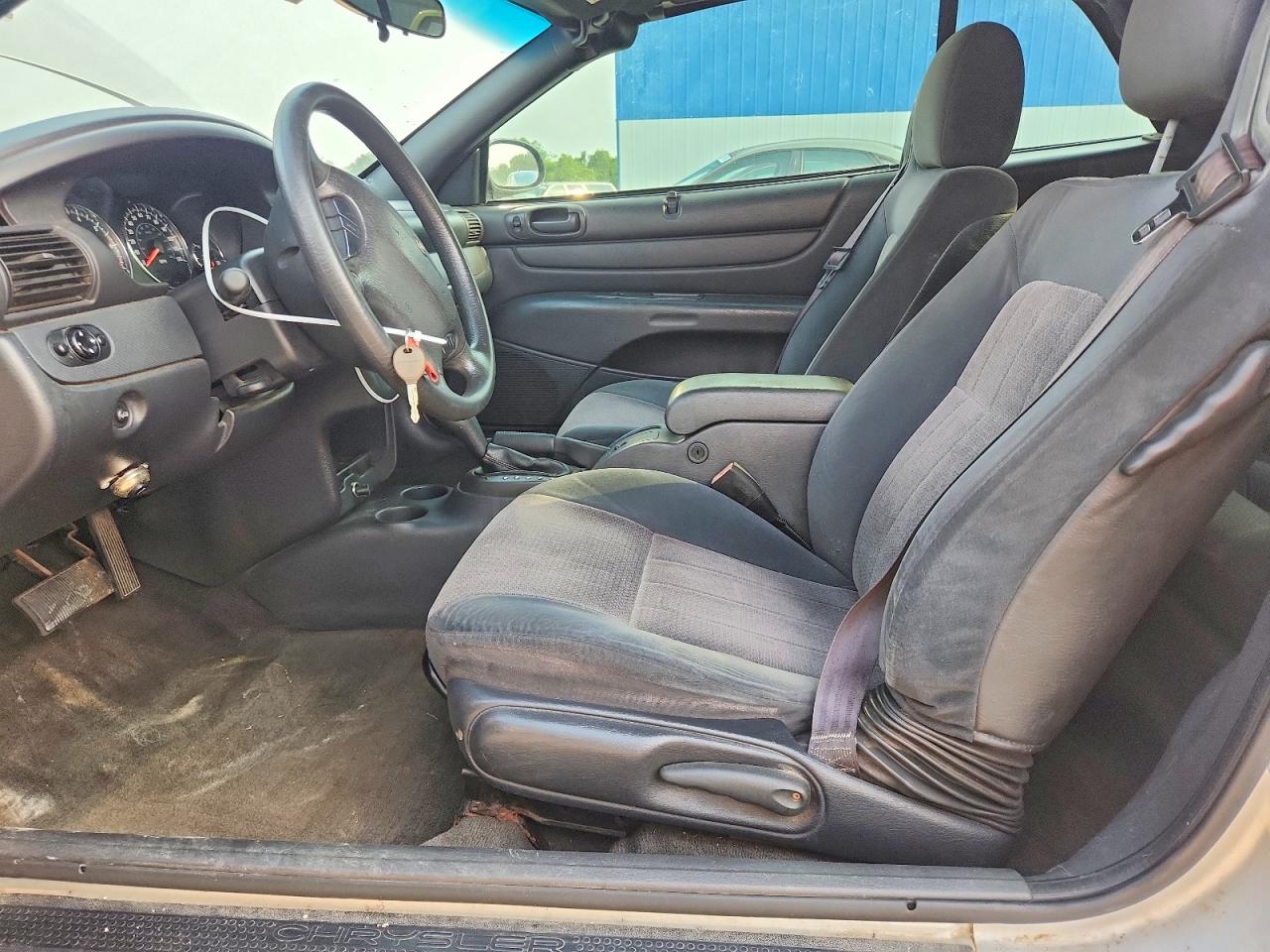2004 Chrysler Sebring Lx Silver vin: 1C3EL45R64N167570