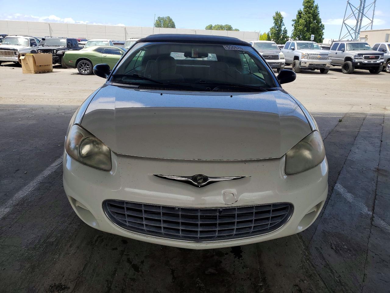 2001 Chrysler Sebring Lx White vin: 1C3EL45U31N680310