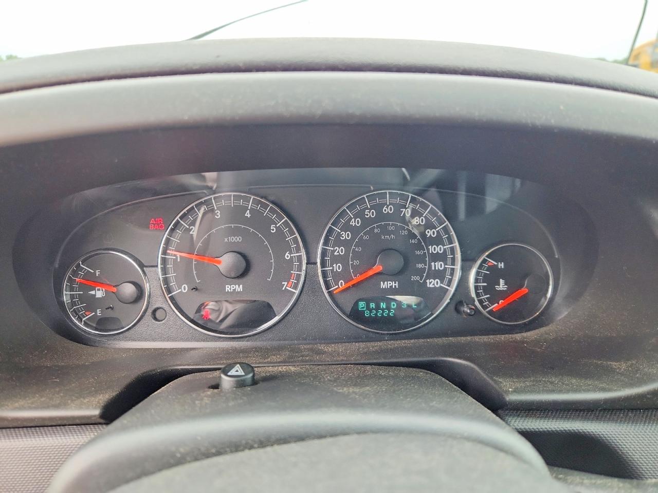 2004 Chrysler Sebring Lx Silver vin: 1C3EL46X24N289288