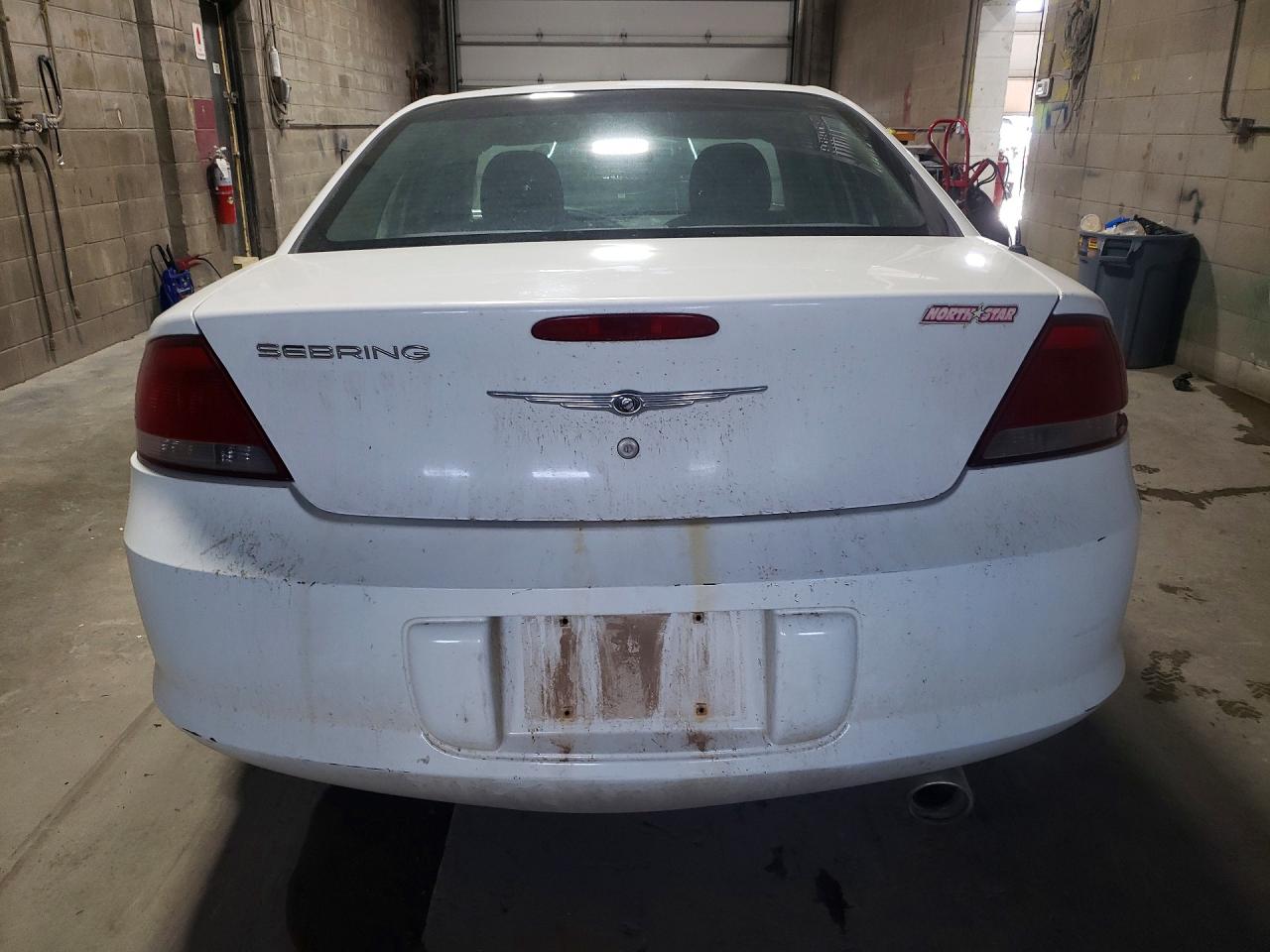 2005 Chrysler Sebring White vin: 1C3EL46X55N641569