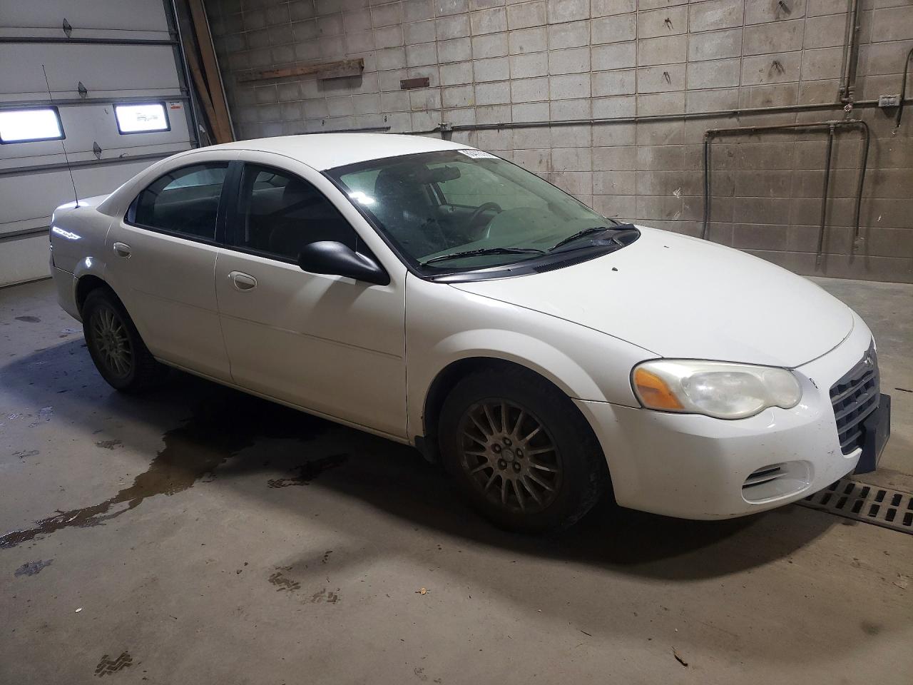 2005 Chrysler Sebring White vin: 1C3EL46X55N641569