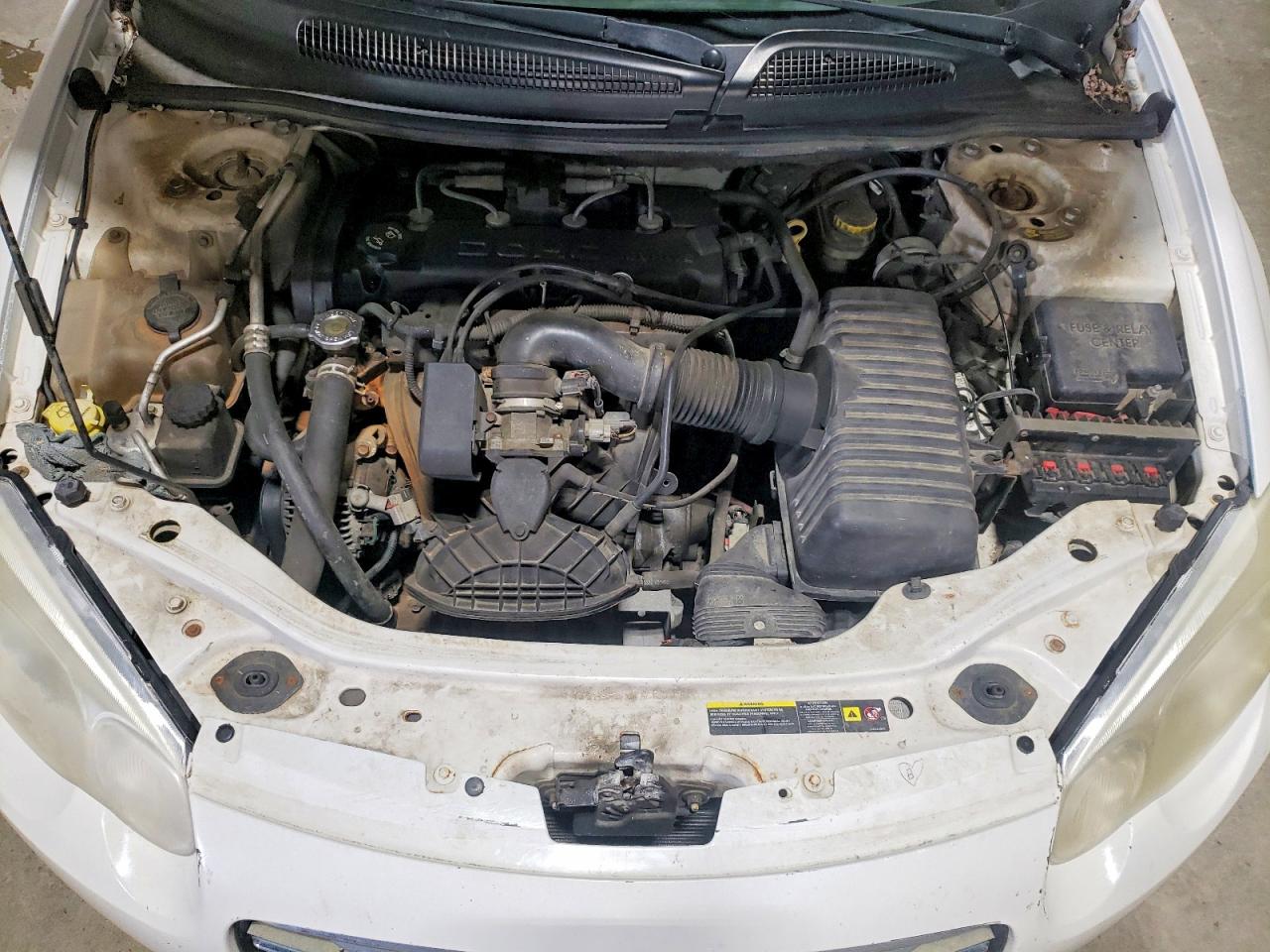2005 Chrysler Sebring White vin: 1C3EL46X55N641569