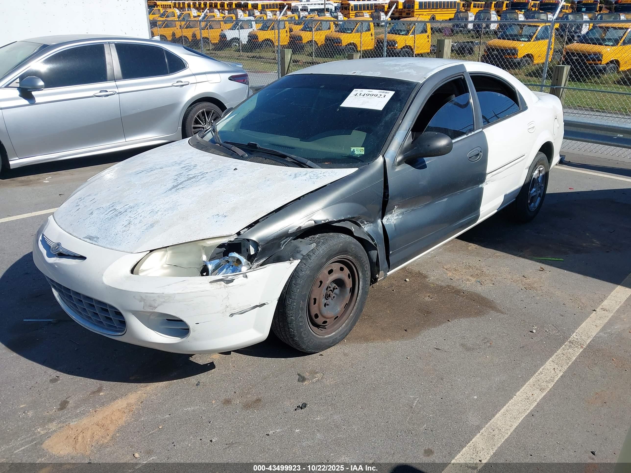 2001 Chrysler Sebring Lx White vin: 1C3EL46X61N717360