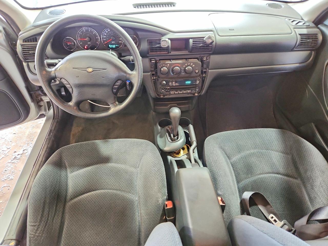 2004 Chrysler Sebring Lx Silver vin: 1C3EL46X84N201795