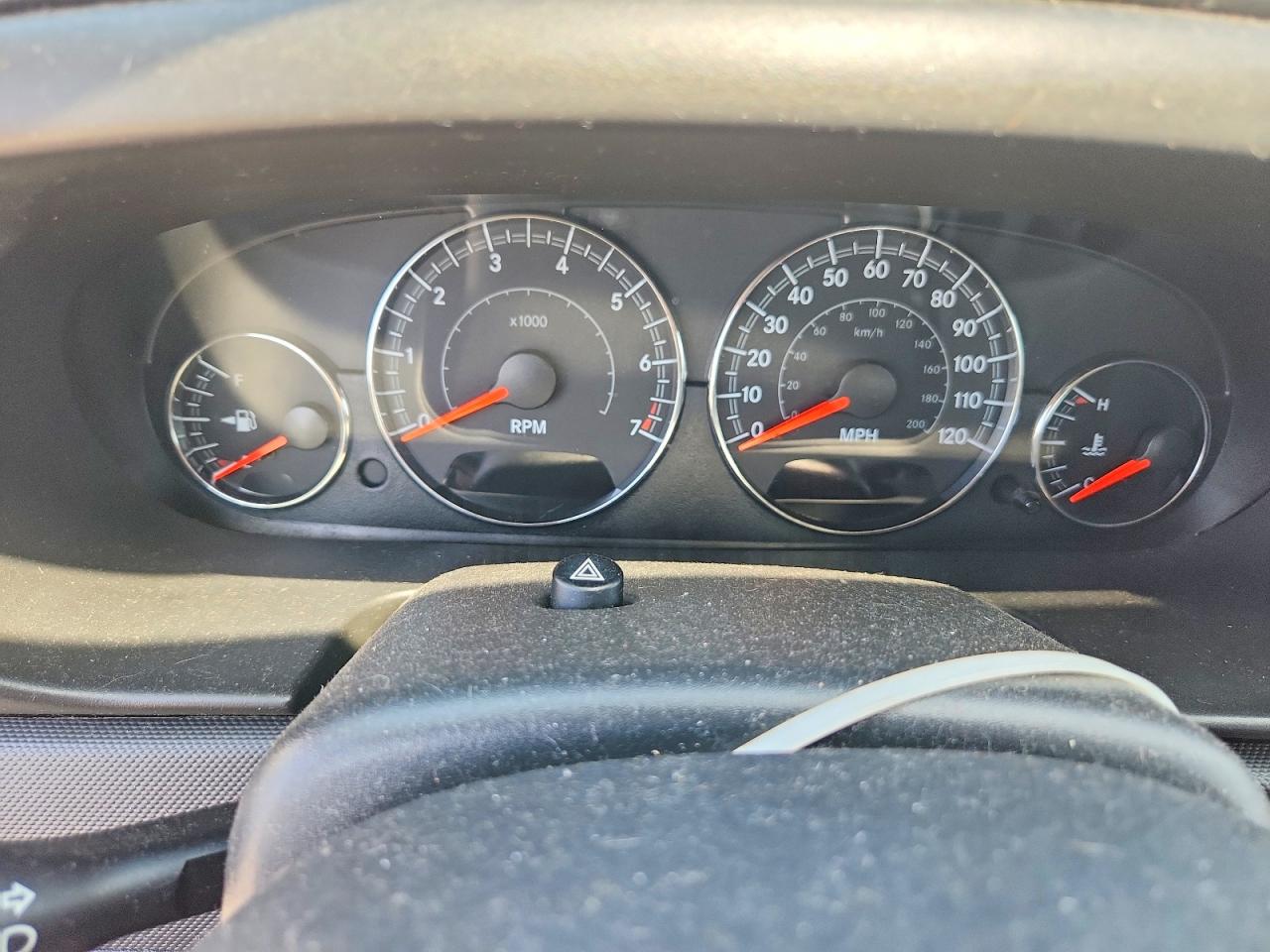 2005 Chrysler Sebring Белый vin: 1C3EL46X95N628436