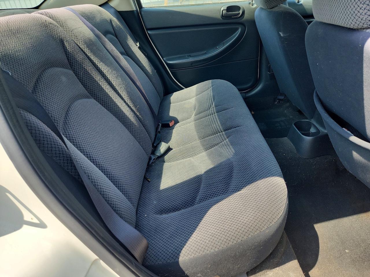 2005 Chrysler Sebring Белый vin: 1C3EL46X95N628436