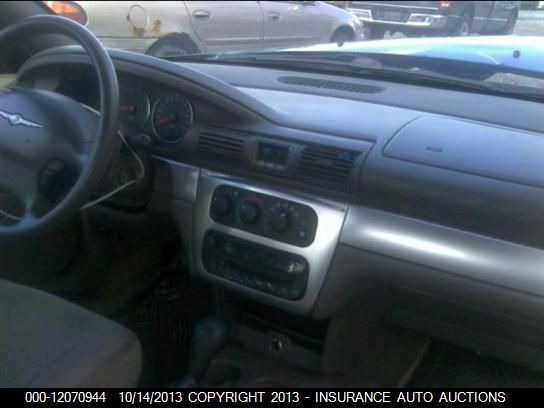 2005 Chrysler Sebring Touring Convertible vin: 1C3EL55R05N633744