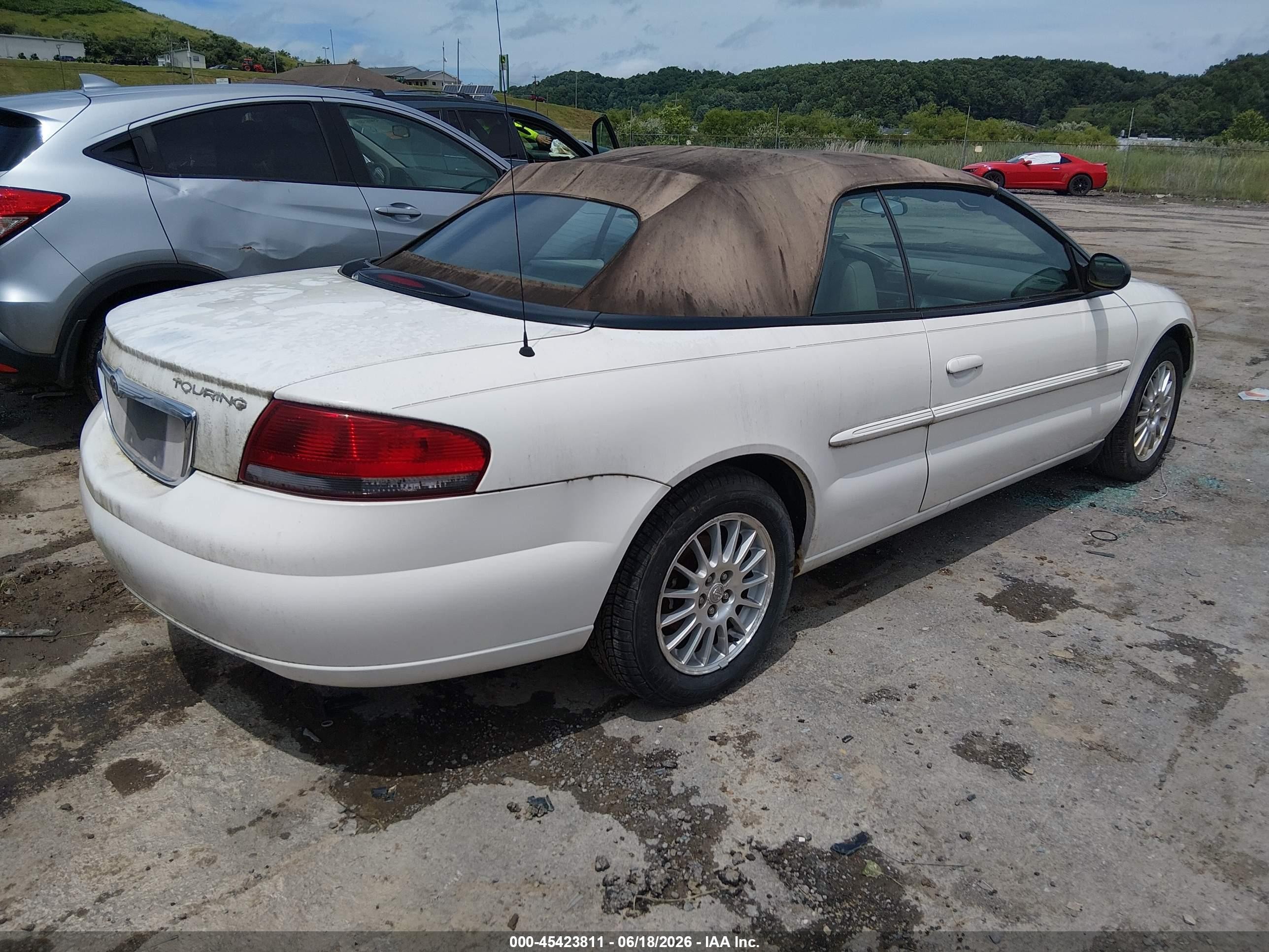 2005 Chrysler Sebring Touring White vin: 1C3EL55R35N503294