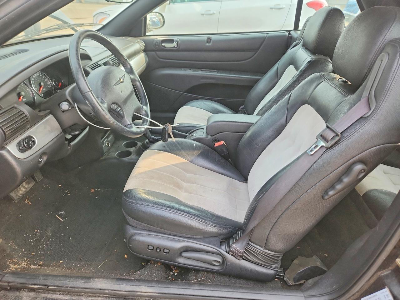 2004 Chrysler Sebring Lxi Black vin: 1C3EL55R44N263459
