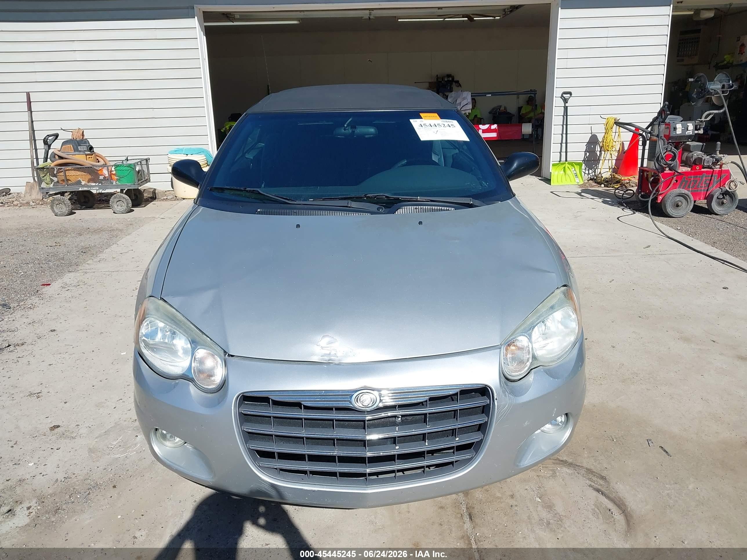 2004 Chrysler Sebring Lxi Silver vin: 1C3EL55R74N340745