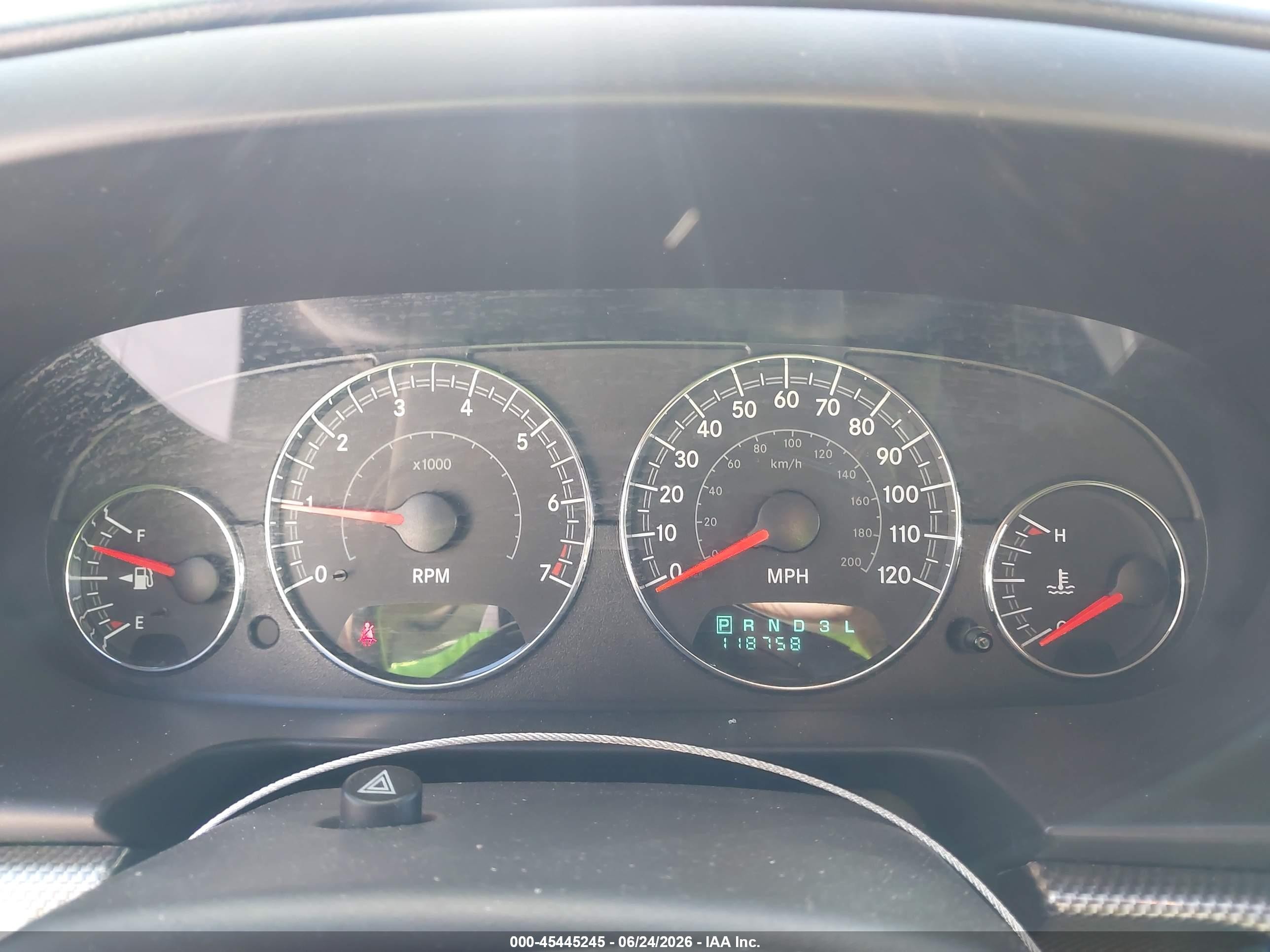 2004 Chrysler Sebring Lxi Silver vin: 1C3EL55R74N340745