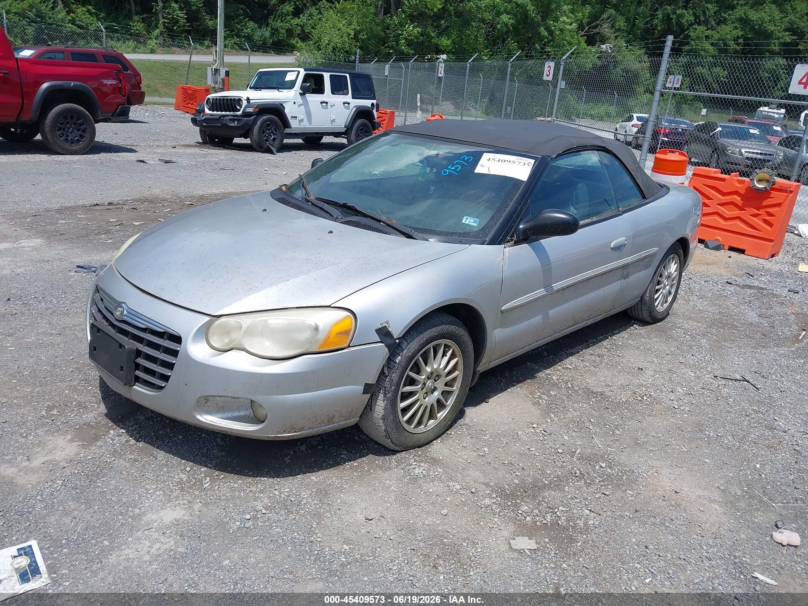 2005 Chrysler Sebring Touring Silver vin: 1C3EL55R75N512631