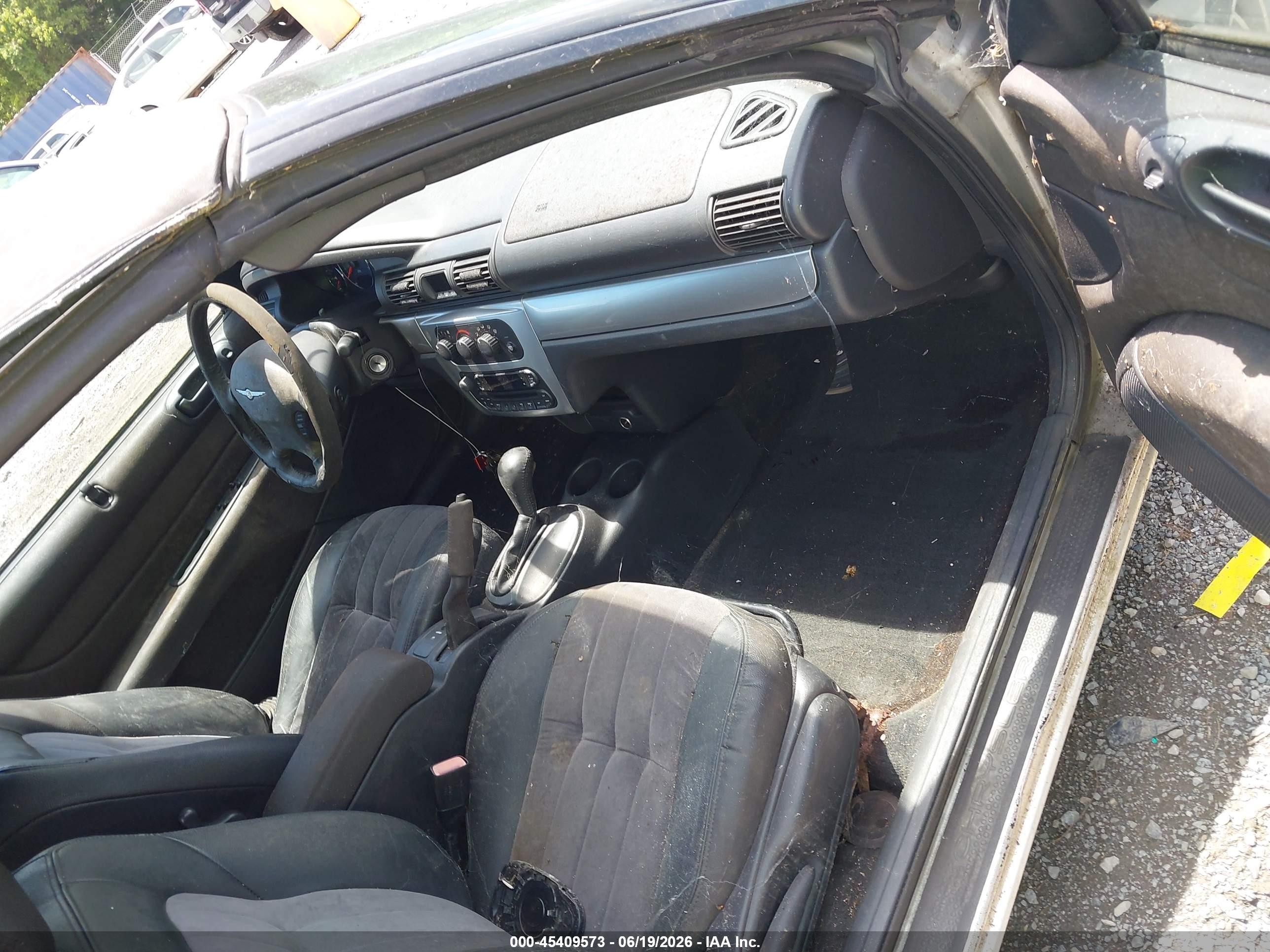 2005 Chrysler Sebring Touring Silver vin: 1C3EL55R75N512631