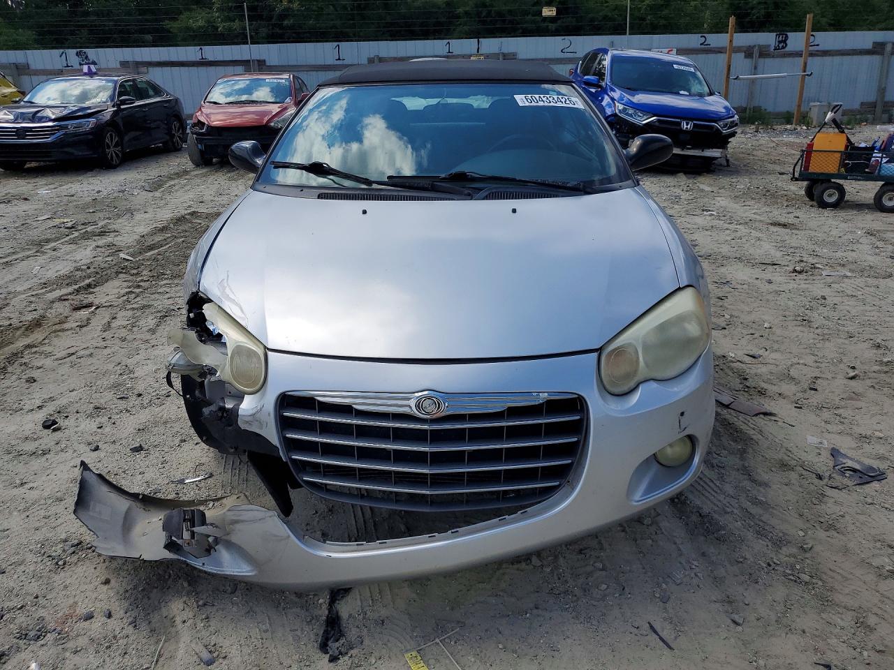 2005 Chrysler Sebring Touring Silver vin: 1C3EL55R95N576511