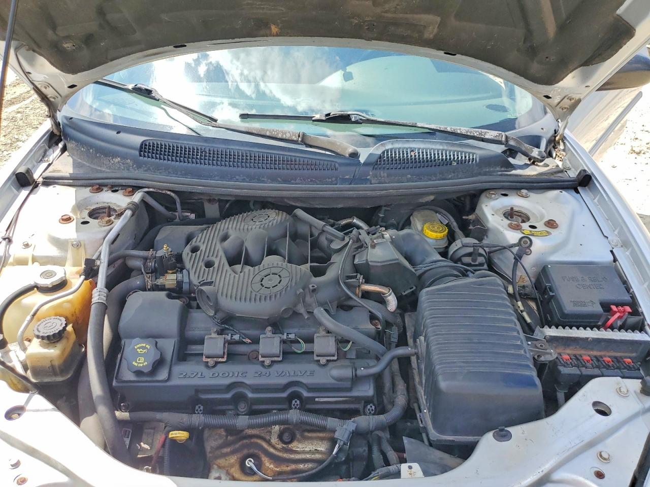 2005 Chrysler Sebring Touring Silver vin: 1C3EL55R95N576511