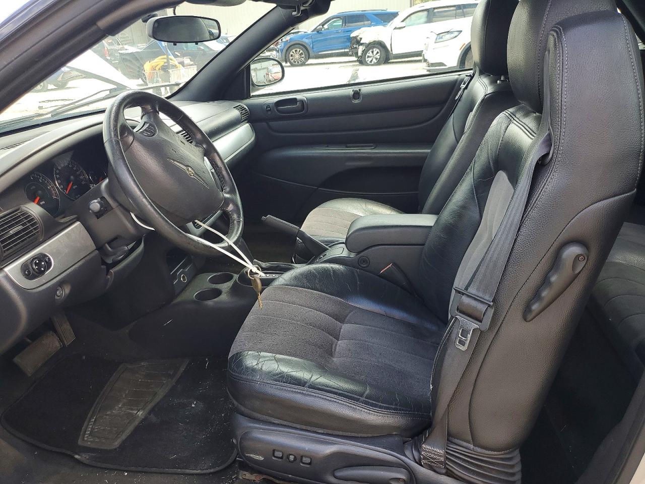 2005 Chrysler Sebring Touring Silver vin: 1C3EL55R95N576511
