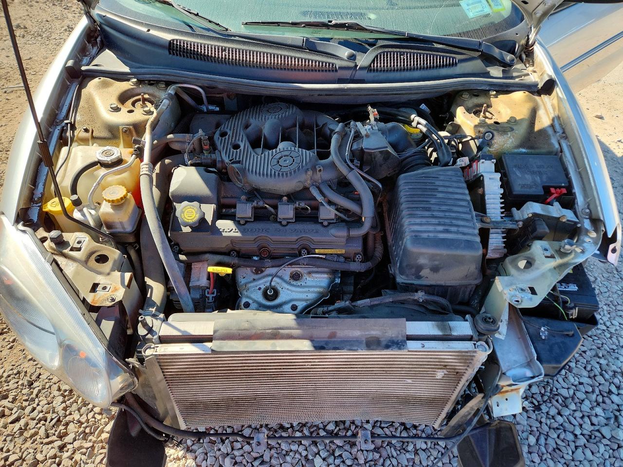 2004 Chrysler Sebring Lxi Silver vin: 1C3EL55RX4N175502