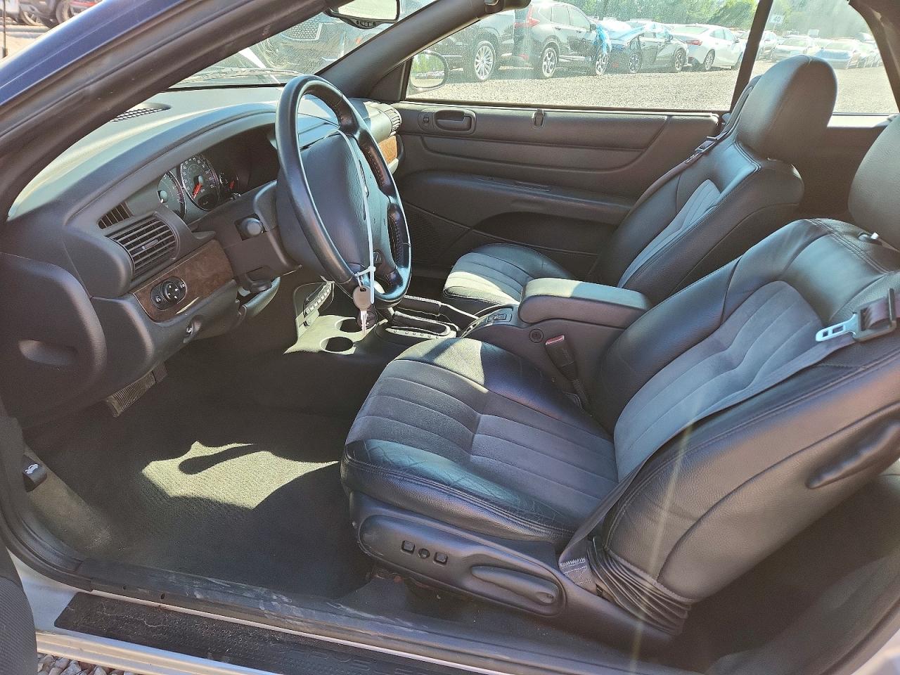 2004 Chrysler Sebring Lxi Silver vin: 1C3EL55RX4N175502