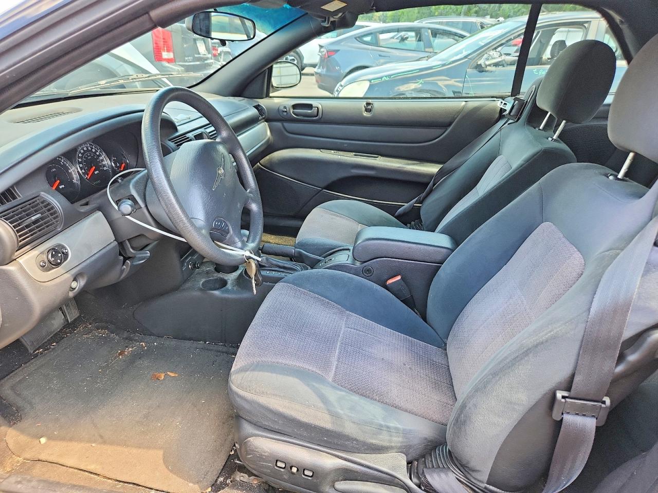 2005 Chrysler Sebring Touring Silver vin: 1C3EL55RX5N633749
