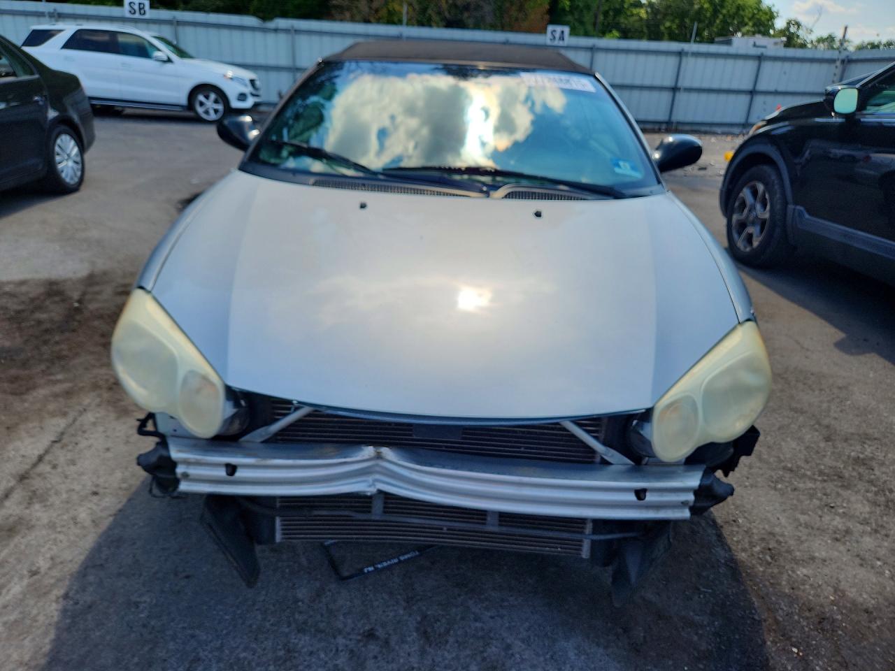 2005 Chrysler Sebring Touring Silver vin: 1C3EL55RX5N633749