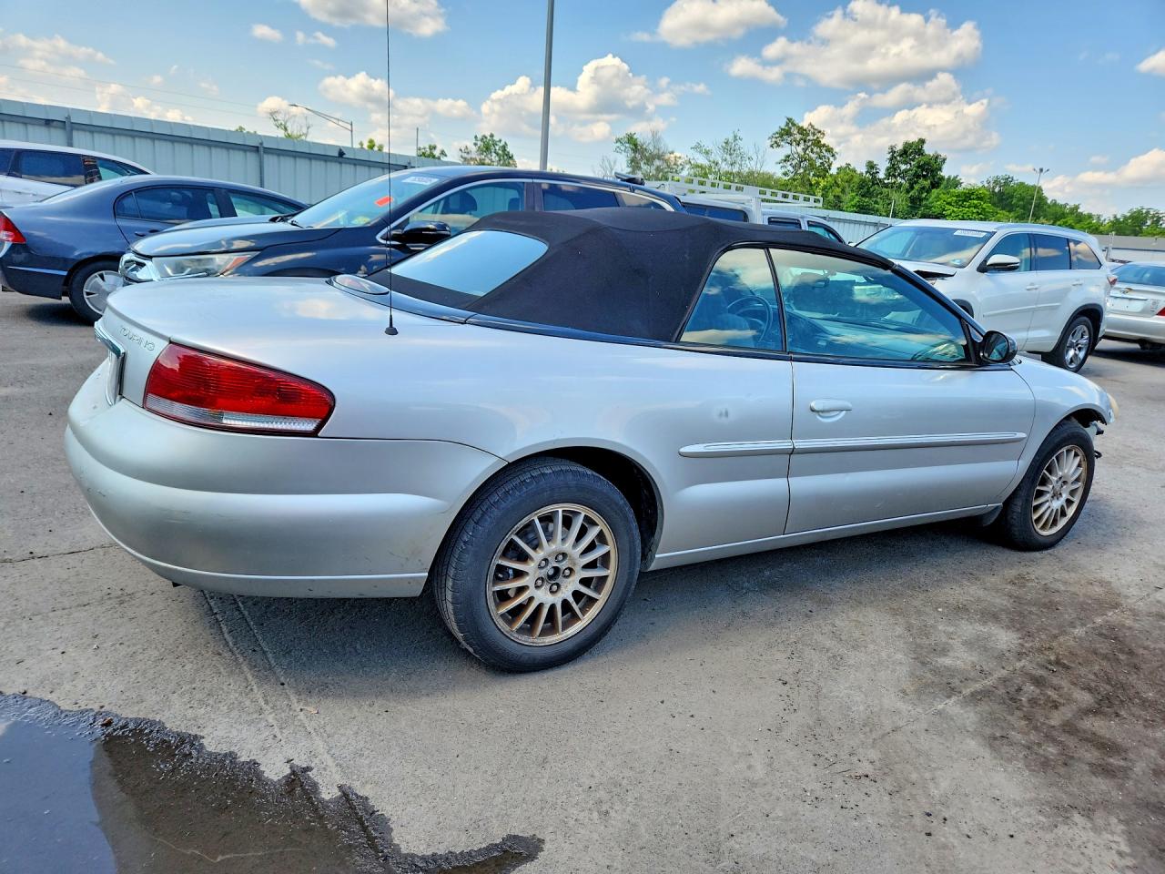 2005 Chrysler Sebring Touring Silver vin: 1C3EL55RX5N633749