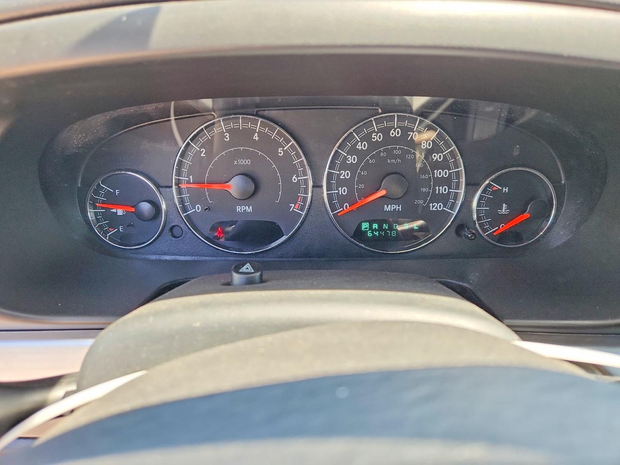 2005 Chrysler Sebring Touring White vin: 1C3EL55RX5N640832