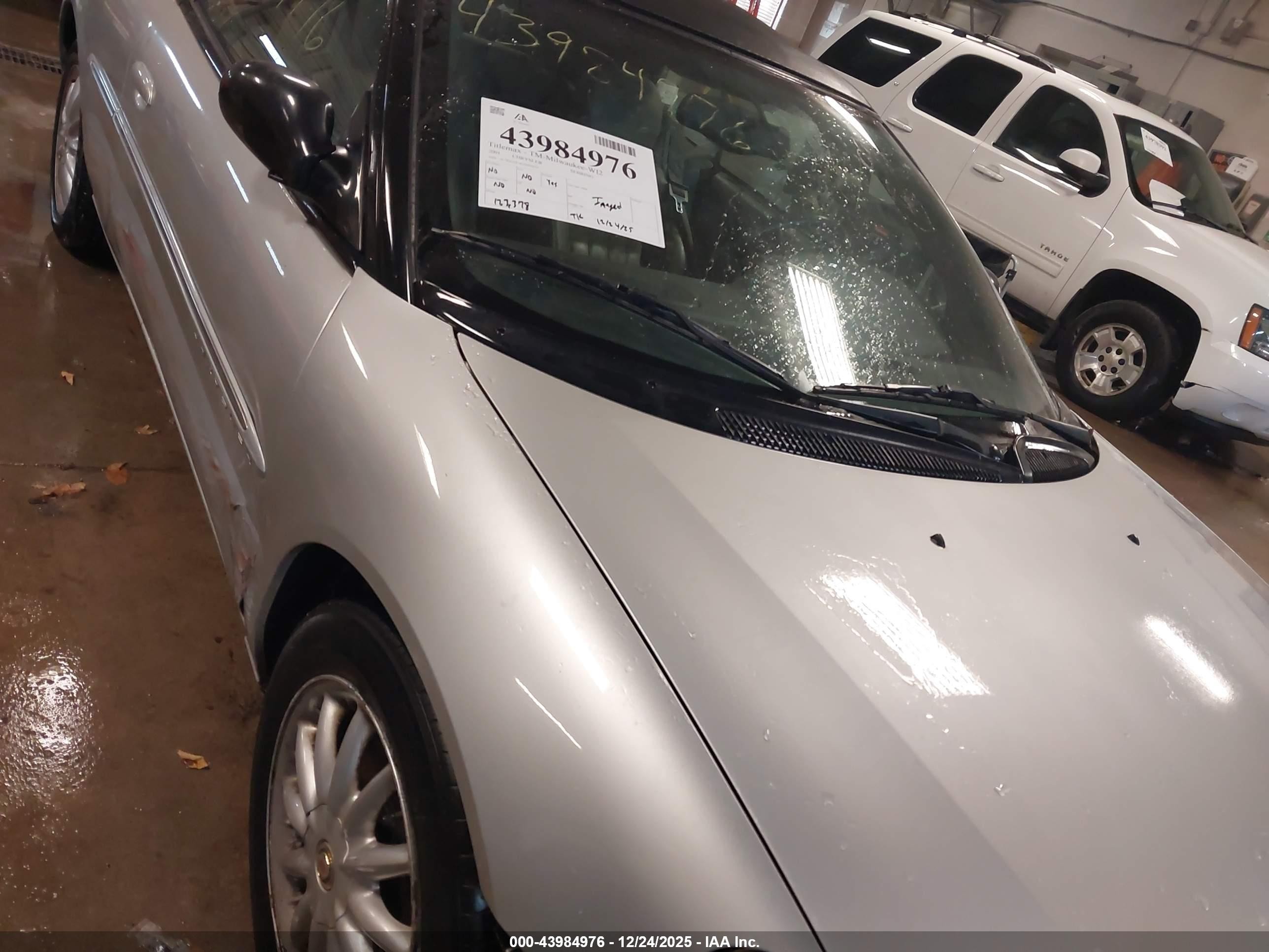 2001 Chrysler Sebring Lxi Silver vin: 1C3EL55U41N693637