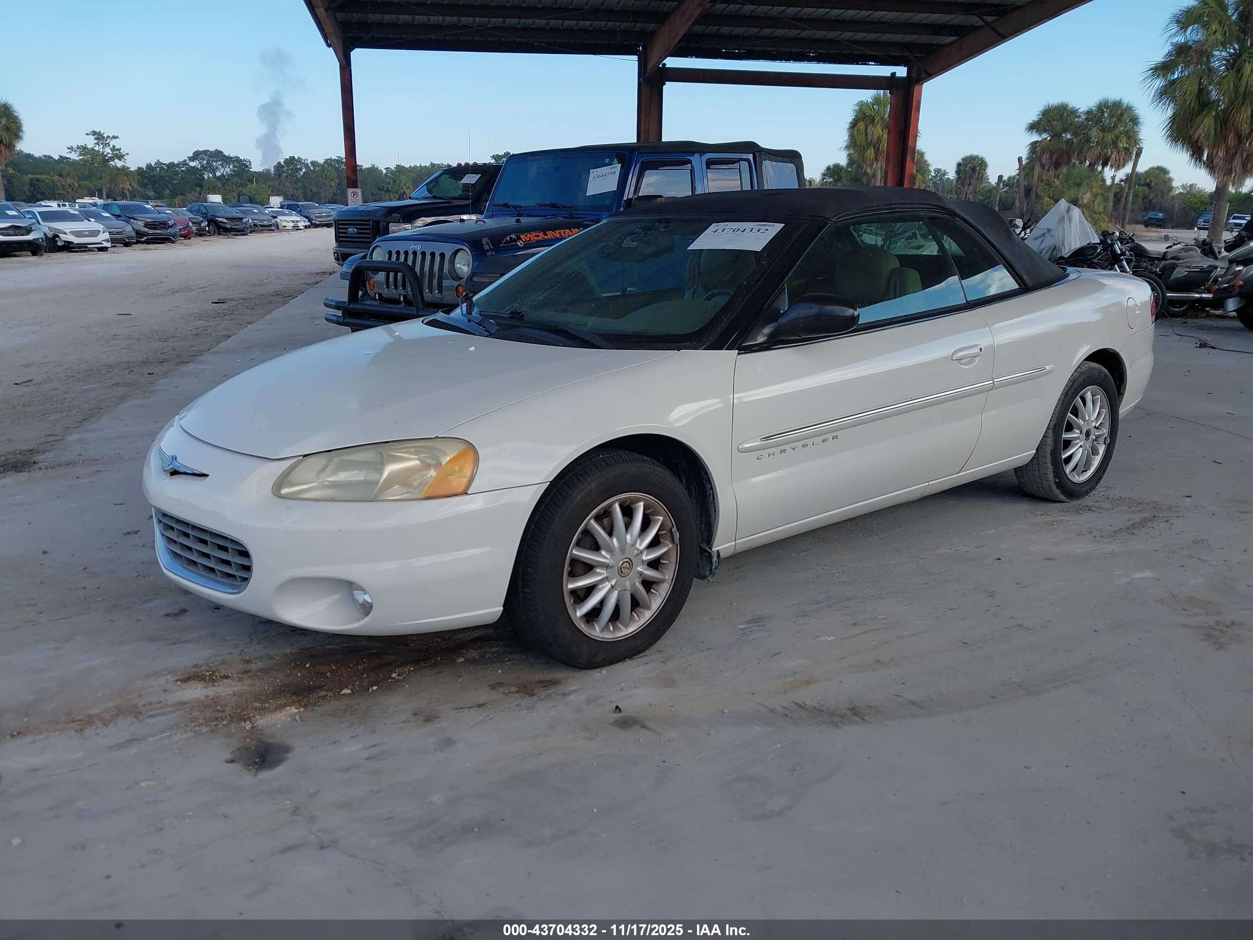 2001 Chrysler Sebring Lxi White vin: 1C3EL55U51N726404