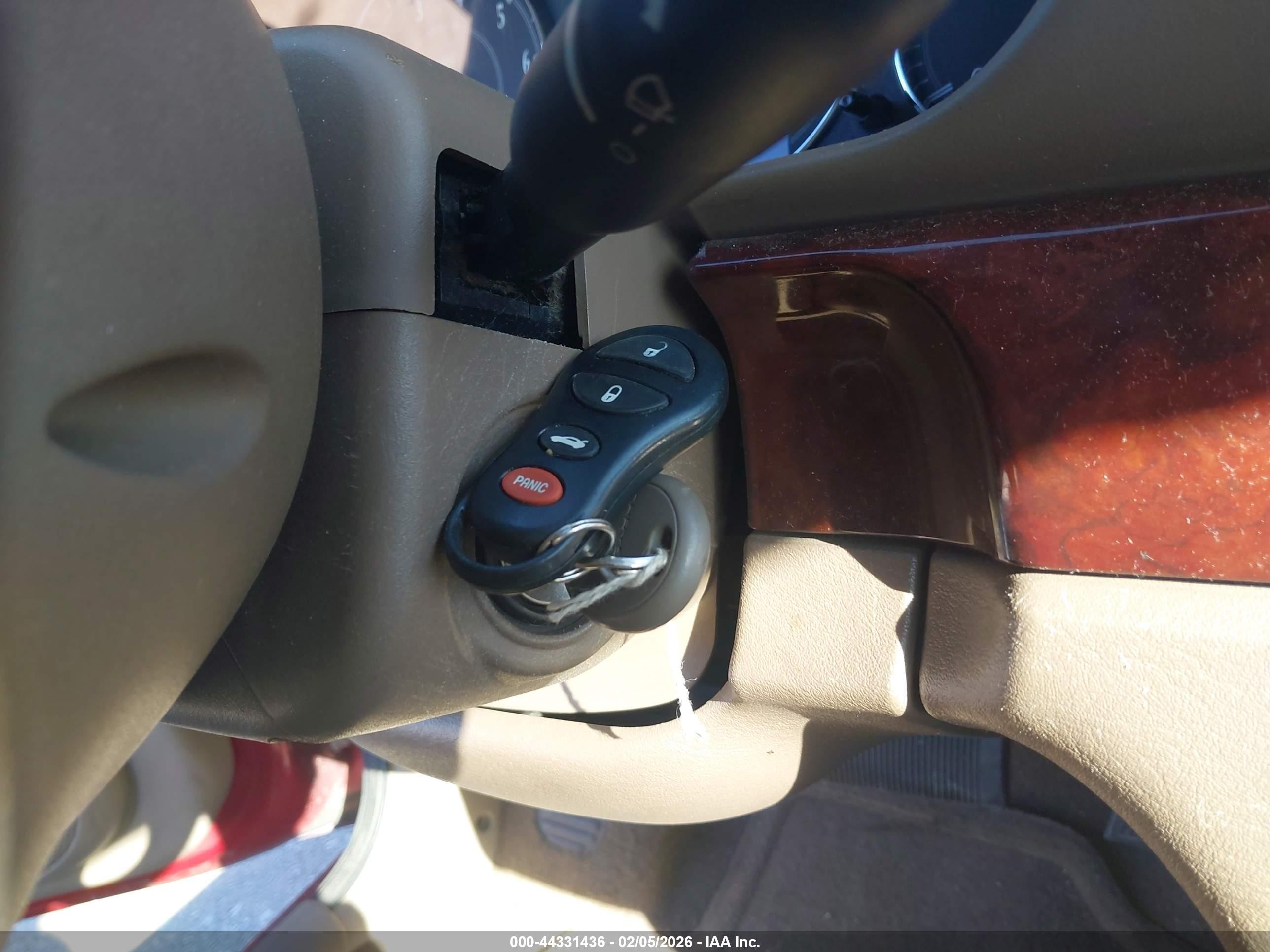 2001 Chrysler Sebring Lxi Red vin: 1C3EL55U61N641099