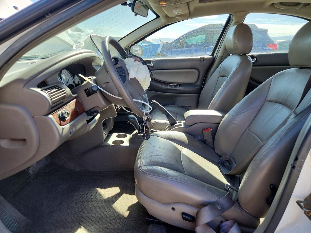 2002 Chrysler Sebring Lxi White vin: 1C3EL56R02N169381