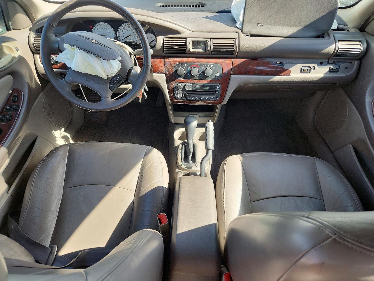 2002 Chrysler Sebring Lxi White vin: 1C3EL56R02N169381