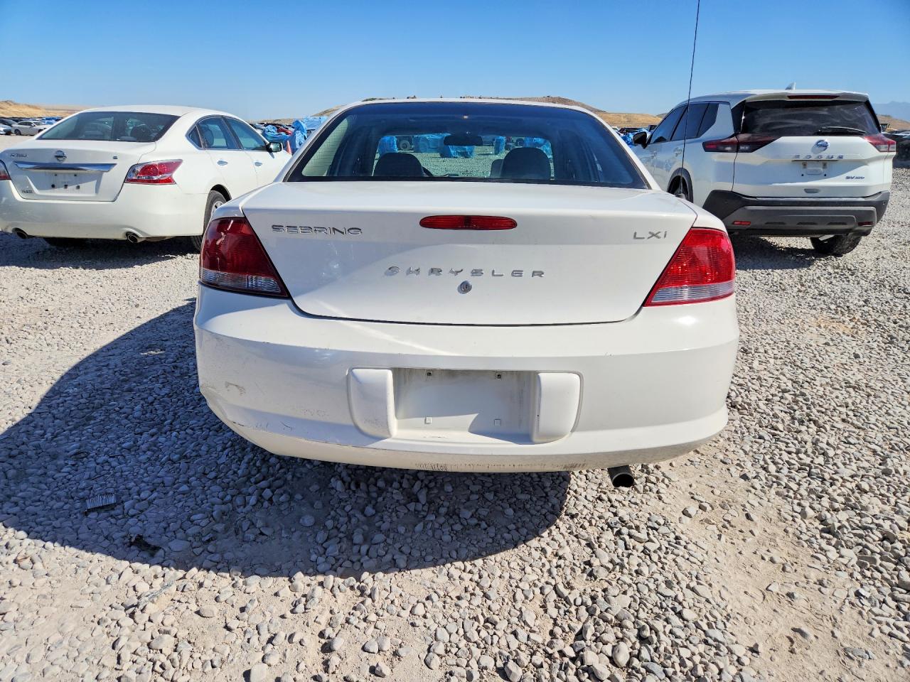 2002 Chrysler Sebring Lxi White vin: 1C3EL56R02N169381