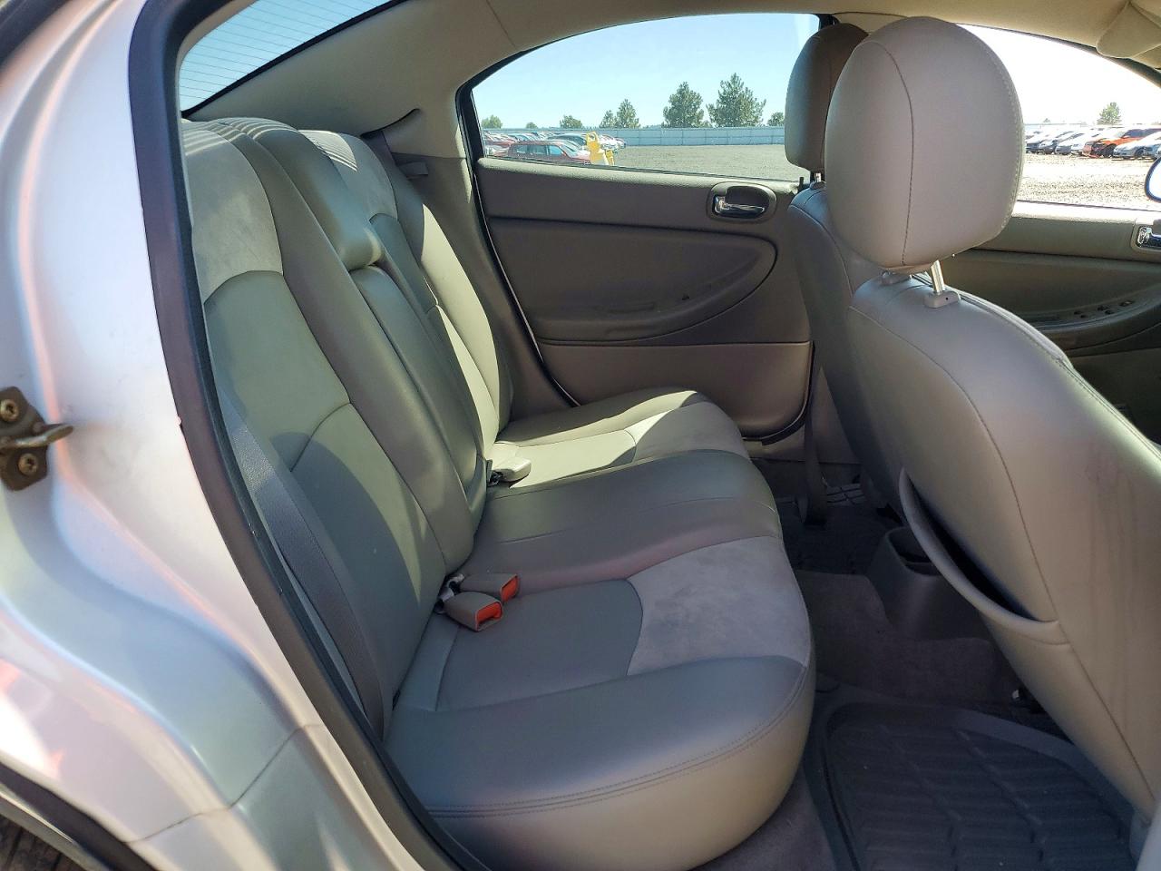 2004 Chrysler Sebring Lxi Silver vin: 1C3EL56R34N176232