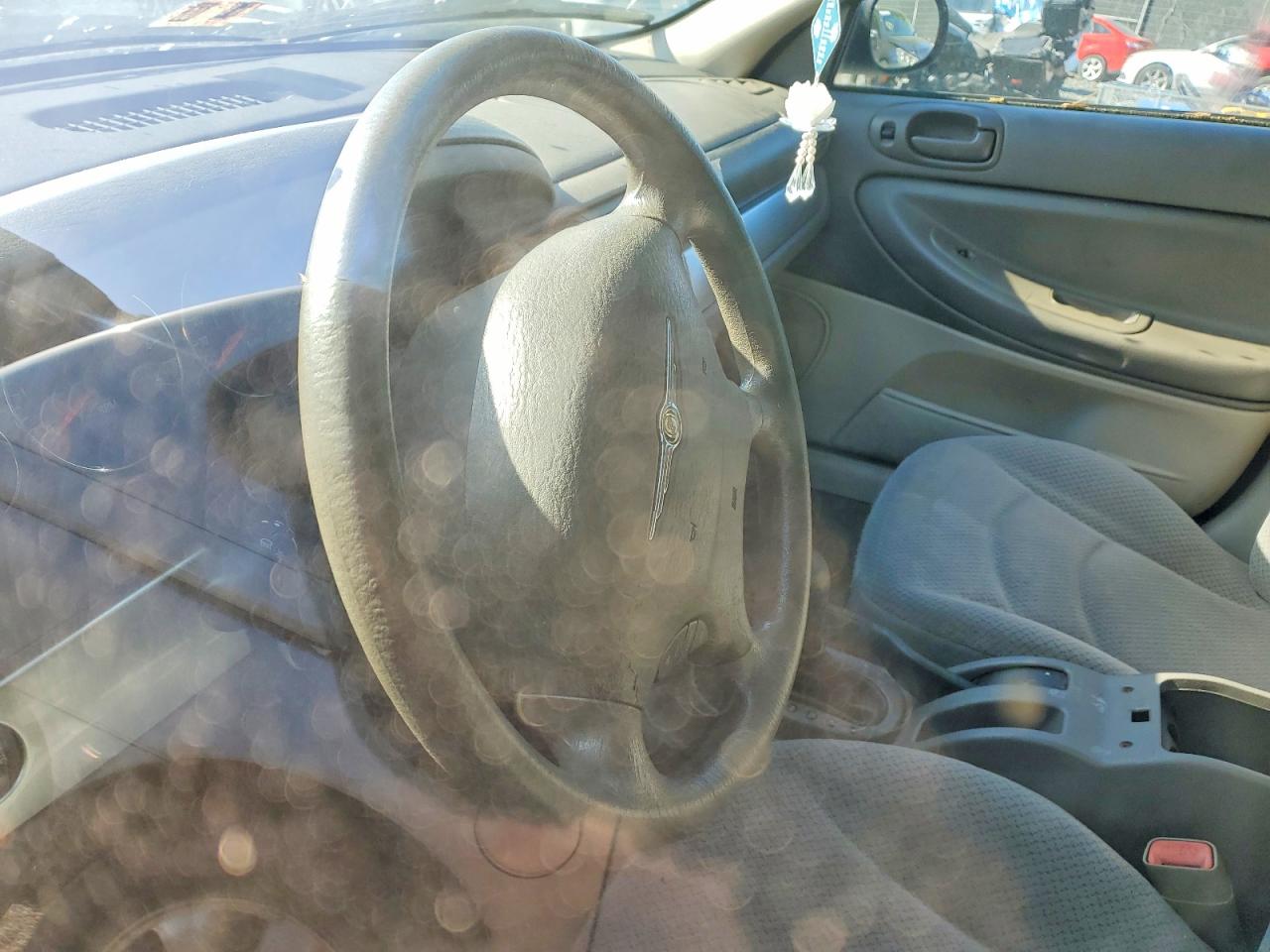 2005 Chrysler Sebring Touring Silver vin: 1C3EL56R75N594973