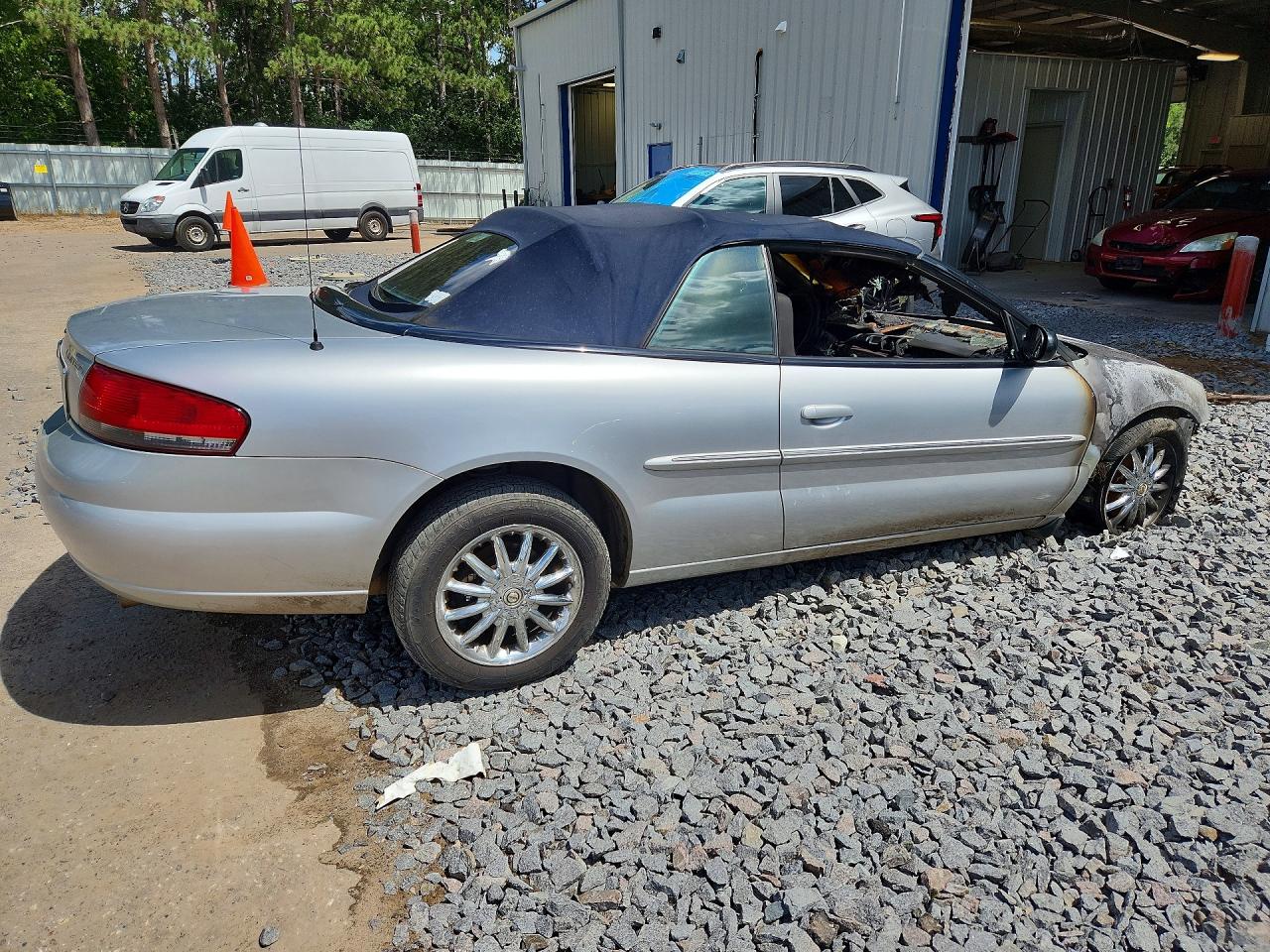 2002 Chrysler Sebring Limited Silver vin: 1C3EL65R02N257340