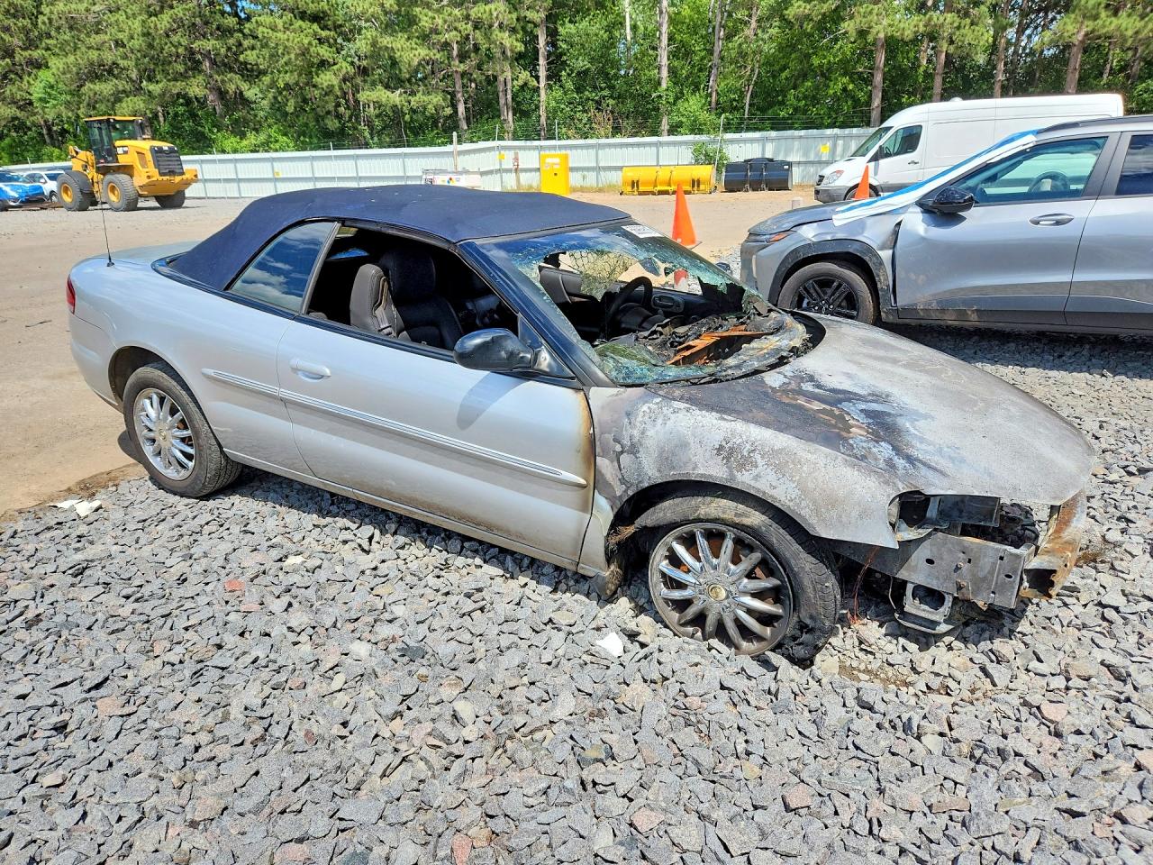 2002 Chrysler Sebring Limited Silver vin: 1C3EL65R02N257340