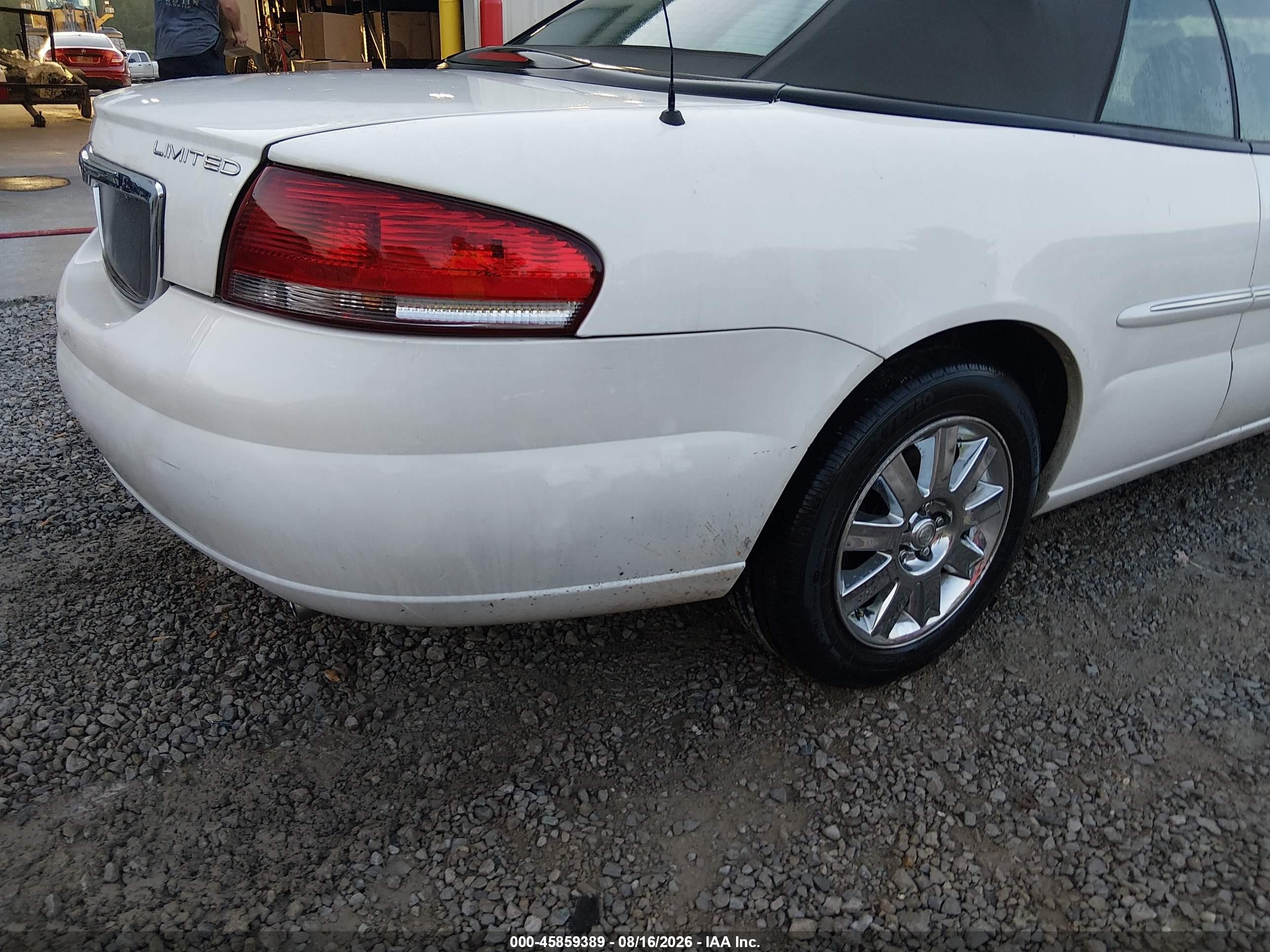 2004 Chrysler Sebring Limited White vin: 1C3EL65R54N399024