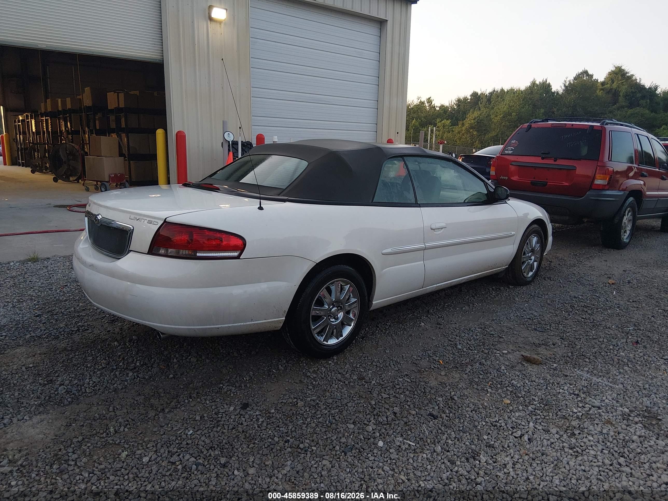 2004 Chrysler Sebring Limited White vin: 1C3EL65R54N399024
