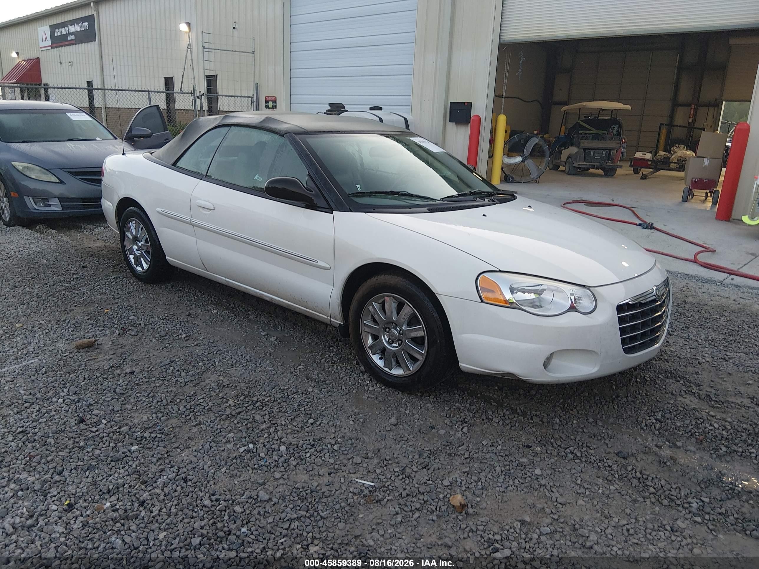 2004 Chrysler Sebring Limited White vin: 1C3EL65R54N399024
