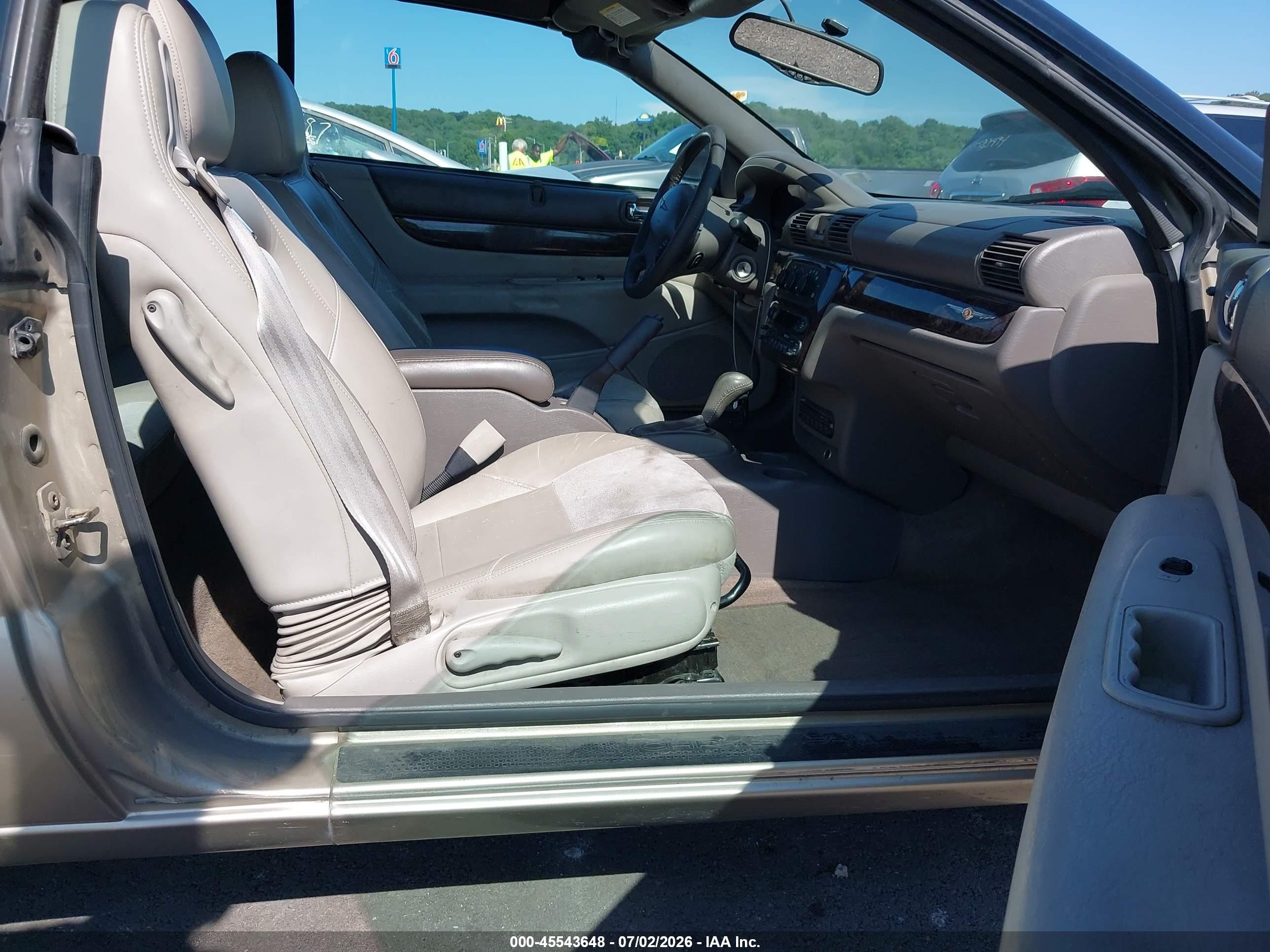 2004 Chrysler Sebring Limited Gold vin: 1C3EL65R74N336829