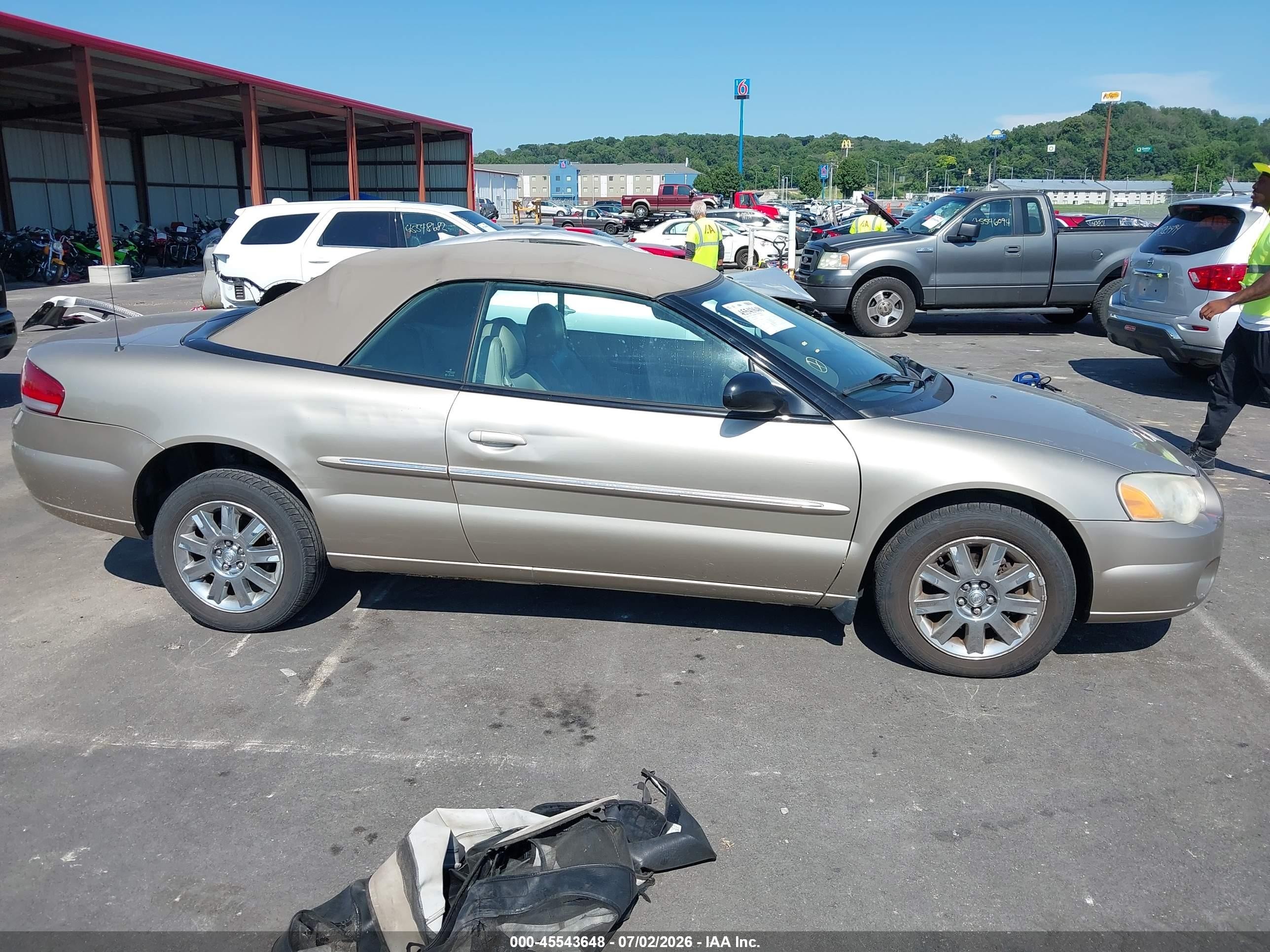 2004 Chrysler Sebring Limited Gold vin: 1C3EL65R74N336829