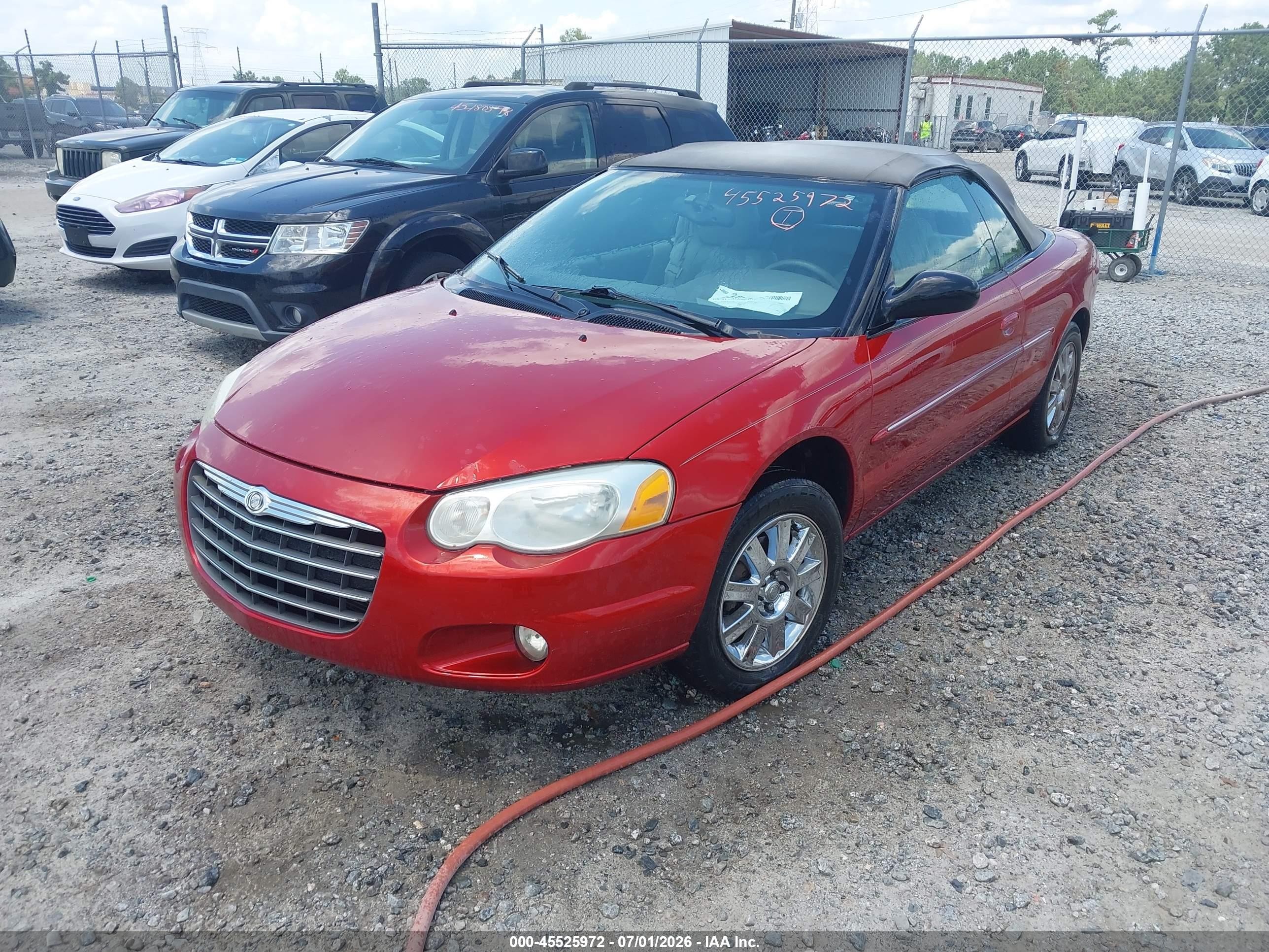 2004 Chrysler Sebring Limited Red vin: 1C3EL65R84N356586