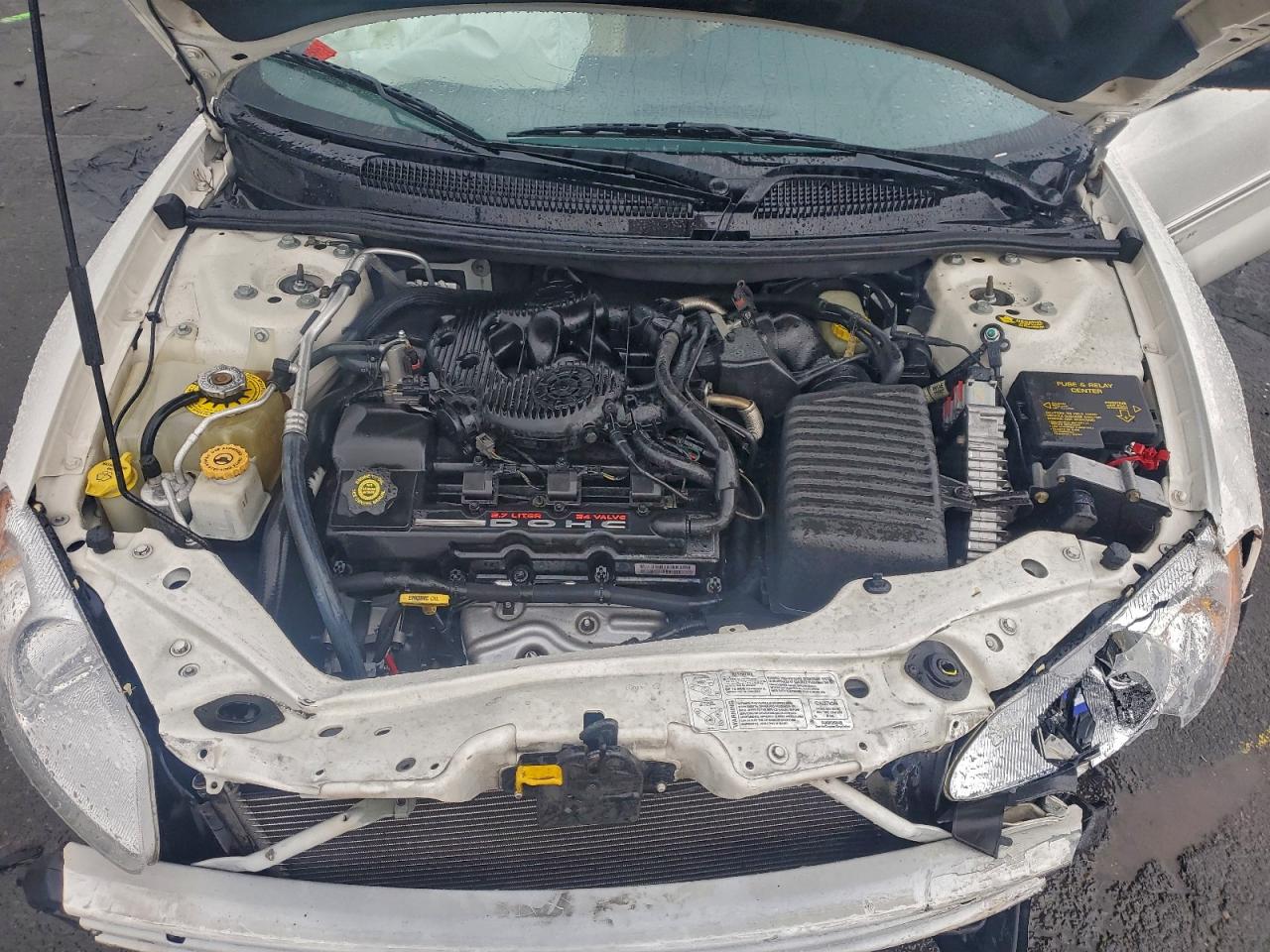 2001 Chrysler Sebring Limited White vin: 1C3EL65U21N654129