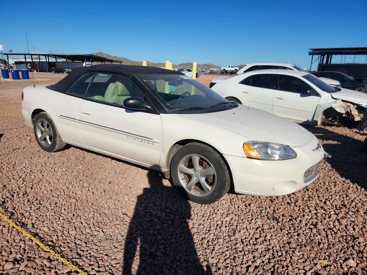 2001 Chrysler Sebring Limited White vin: 1C3EL65U71N699535