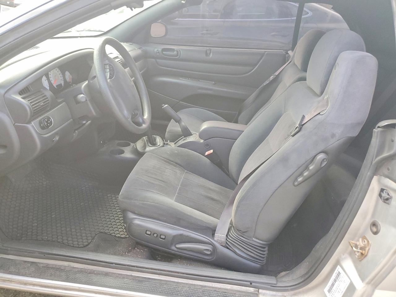 2004 Chrysler Sebring Gtc Silver vin: 1C3EL75R44N338270