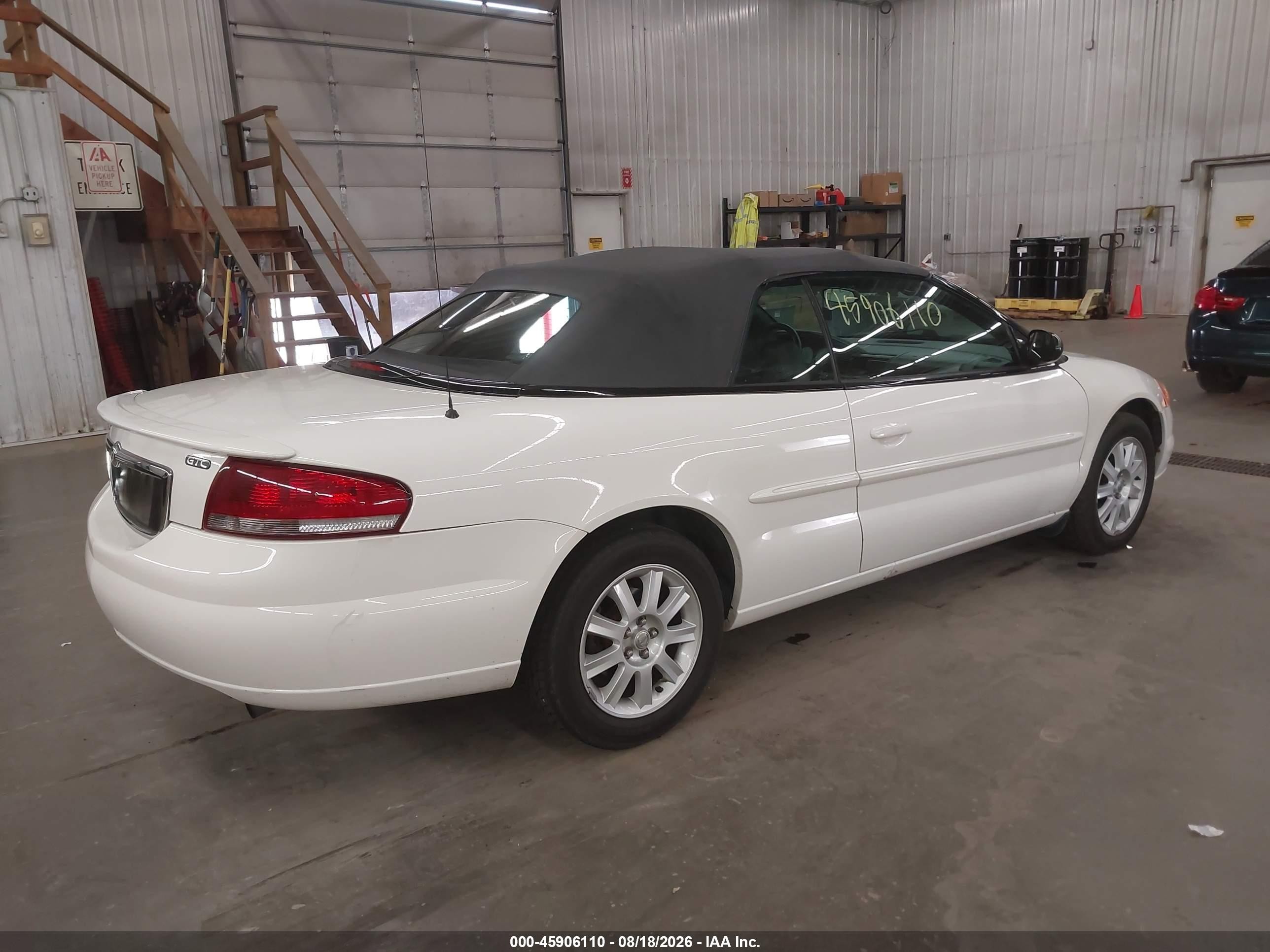 2005 Chrysler Sebring Gtc White vin: 1C3EL75R55N640121