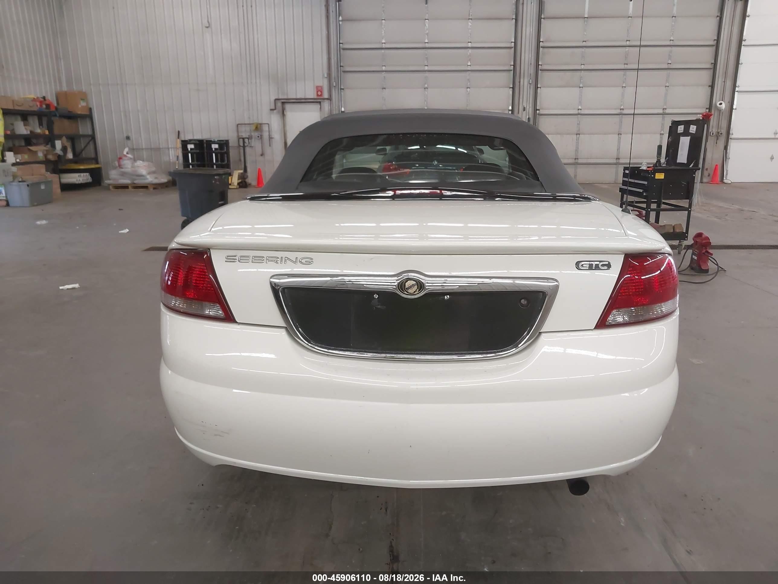 2005 Chrysler Sebring Gtc White vin: 1C3EL75R55N640121