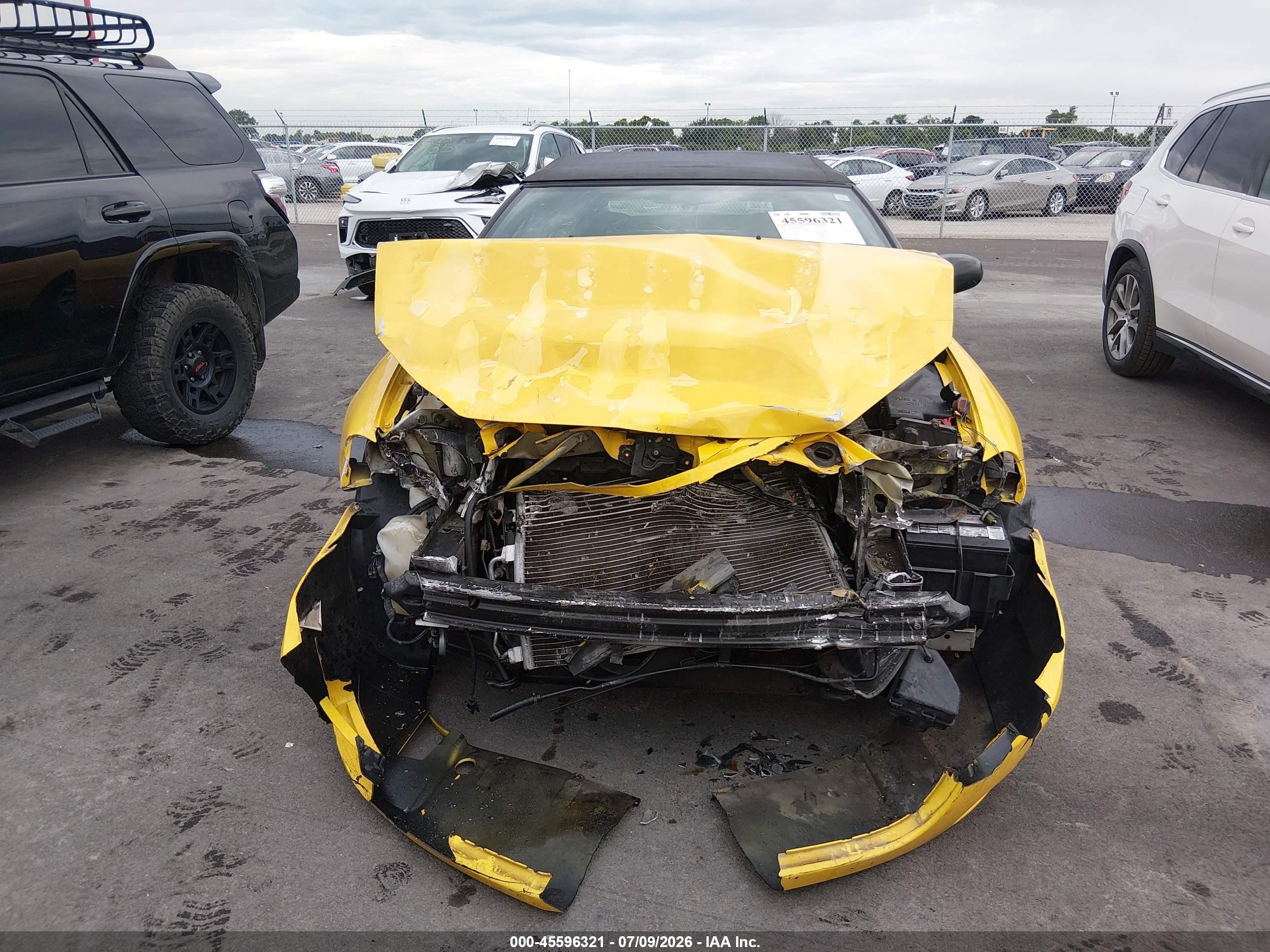 2004 Chrysler Sebring Gtc Yellow vin: 1C3EL75R64N190154