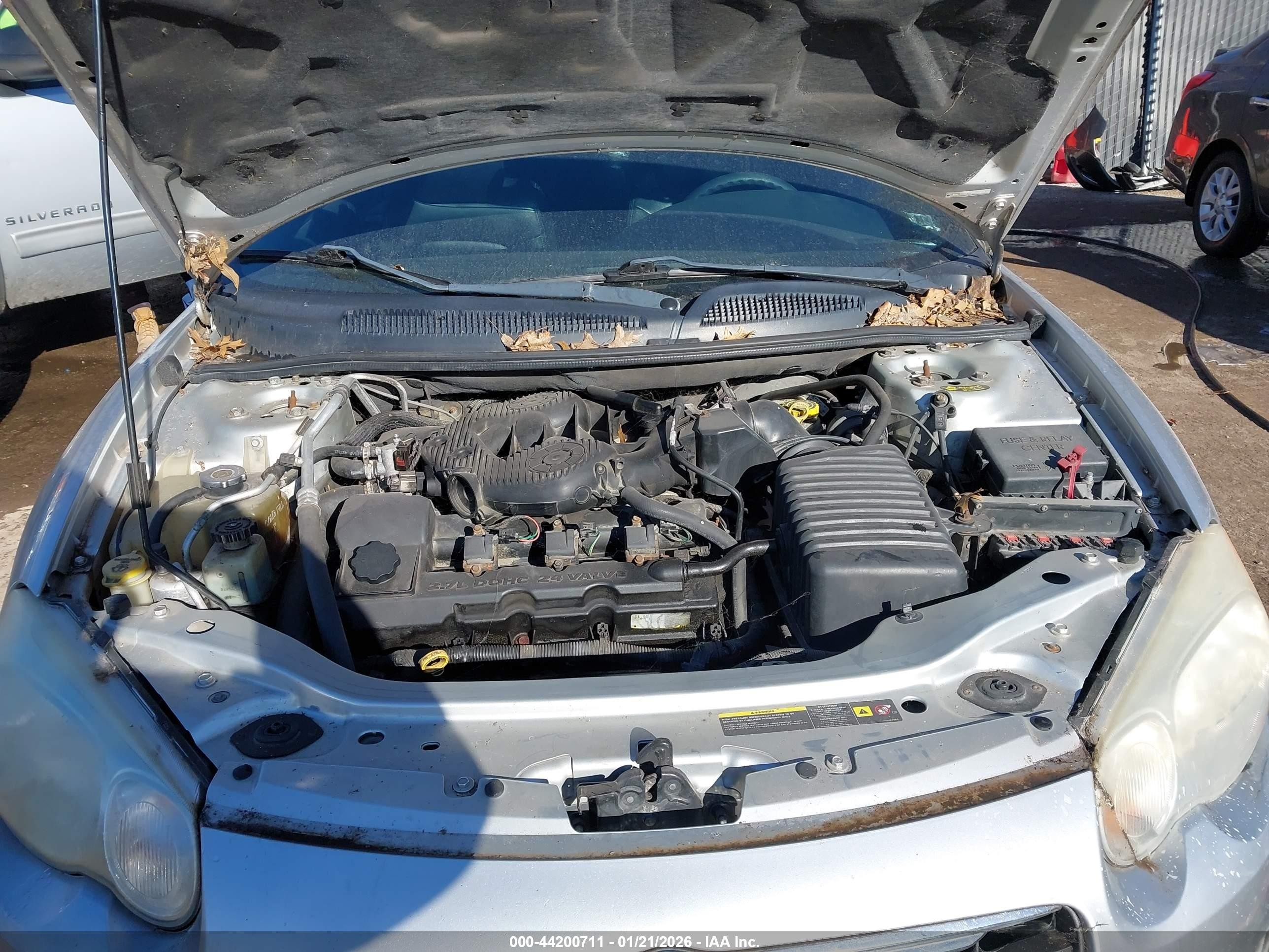 2005 Chrysler Sebring Gtc Серебряный vin: 1C3EL75R85N639139